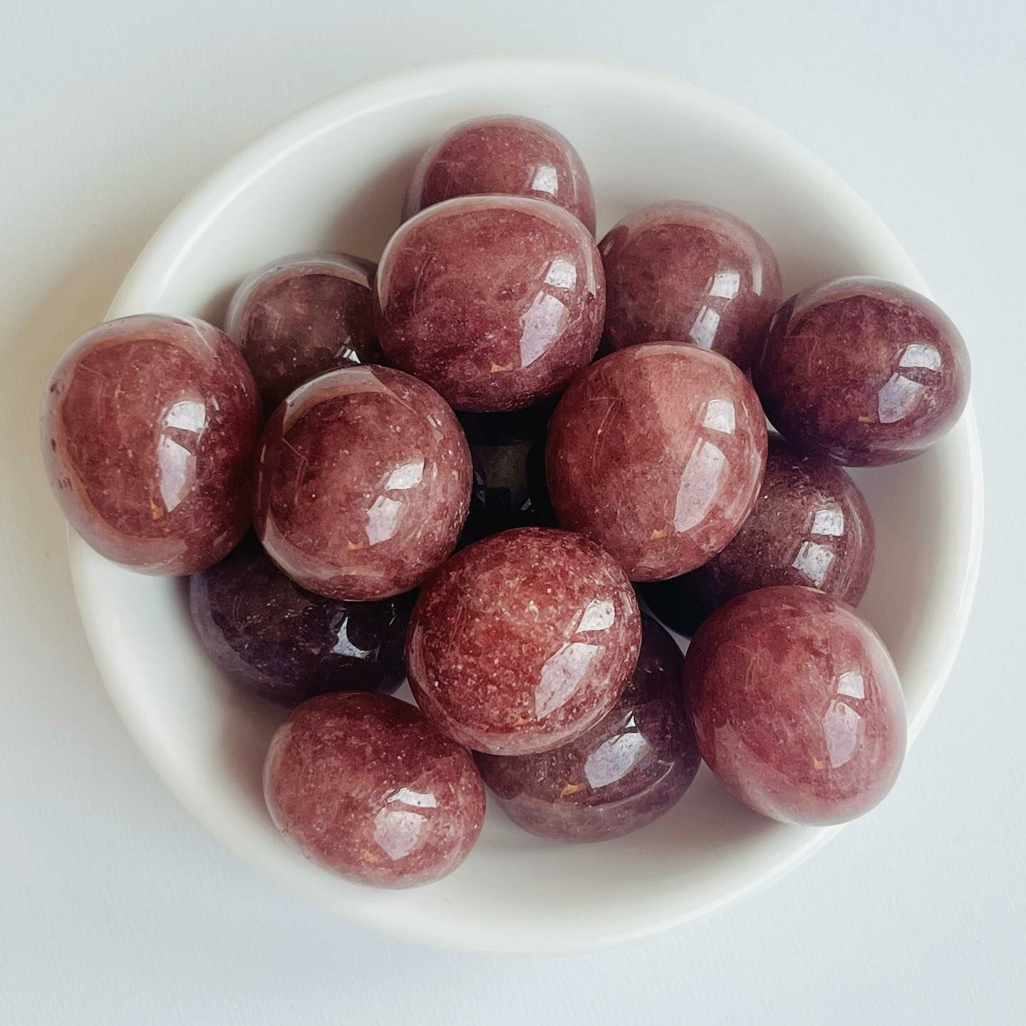 [原石] 草莓晶 水晶滾石