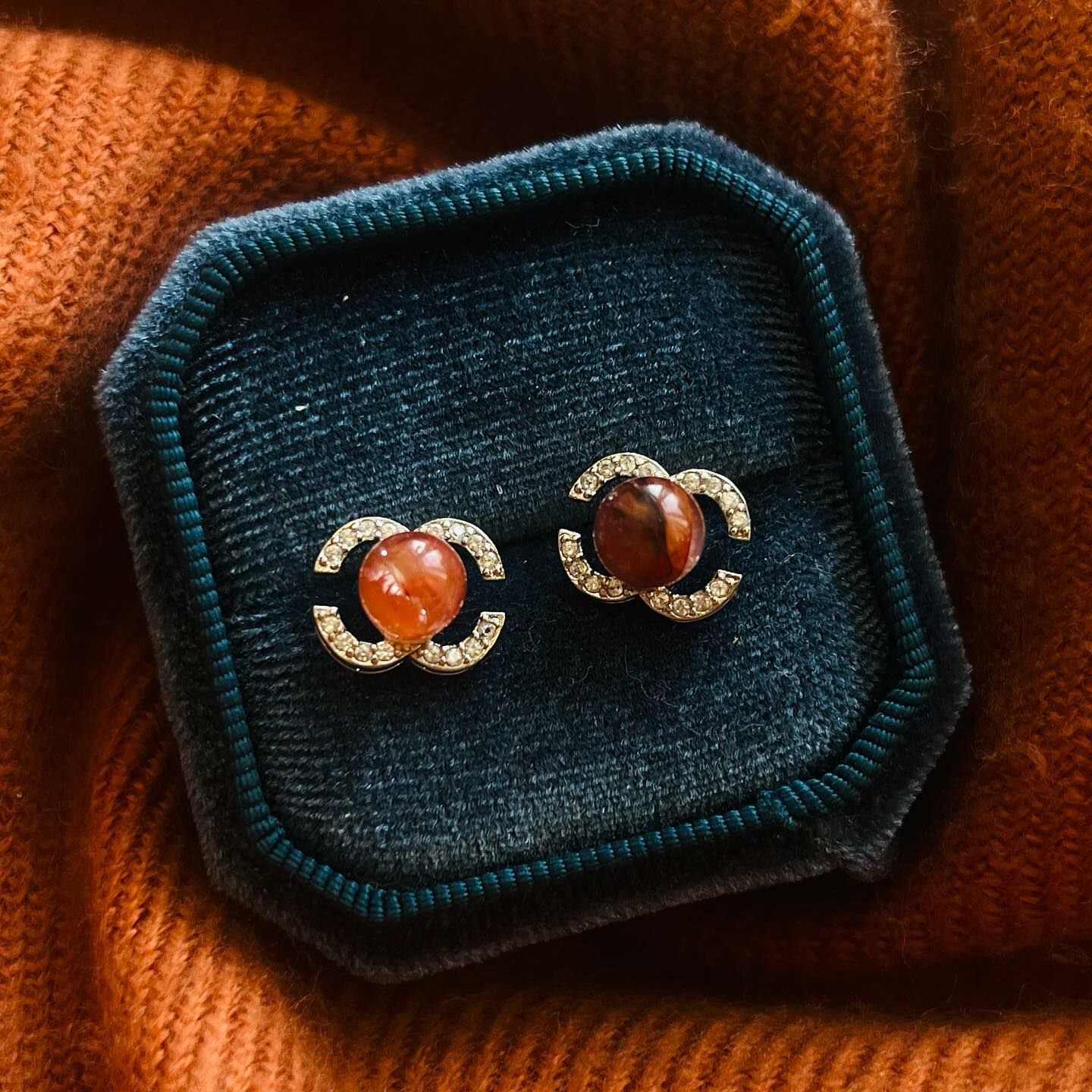 [原石] 紅膠花 925銀耳環