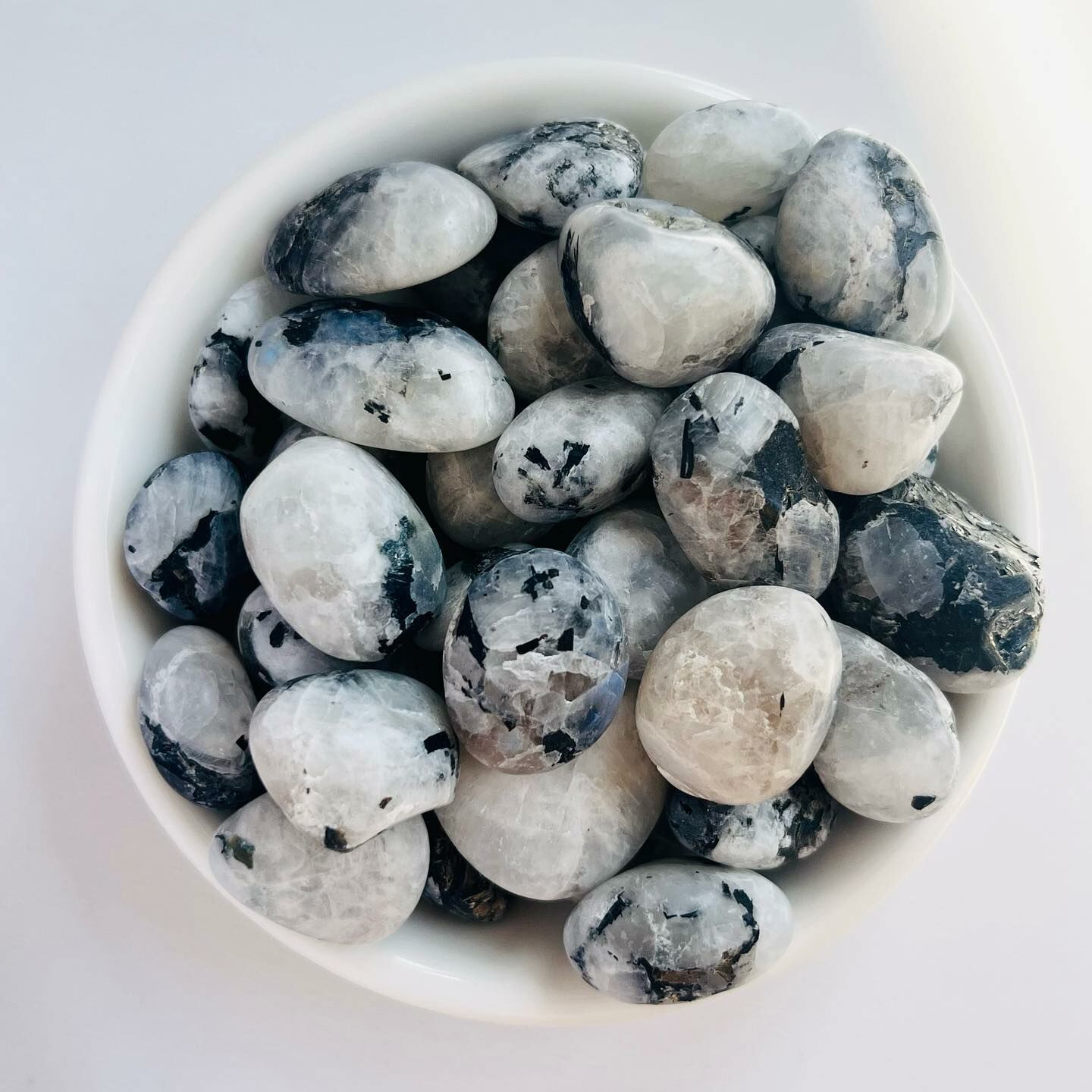 [原石] 印度月光石 水晶滾石