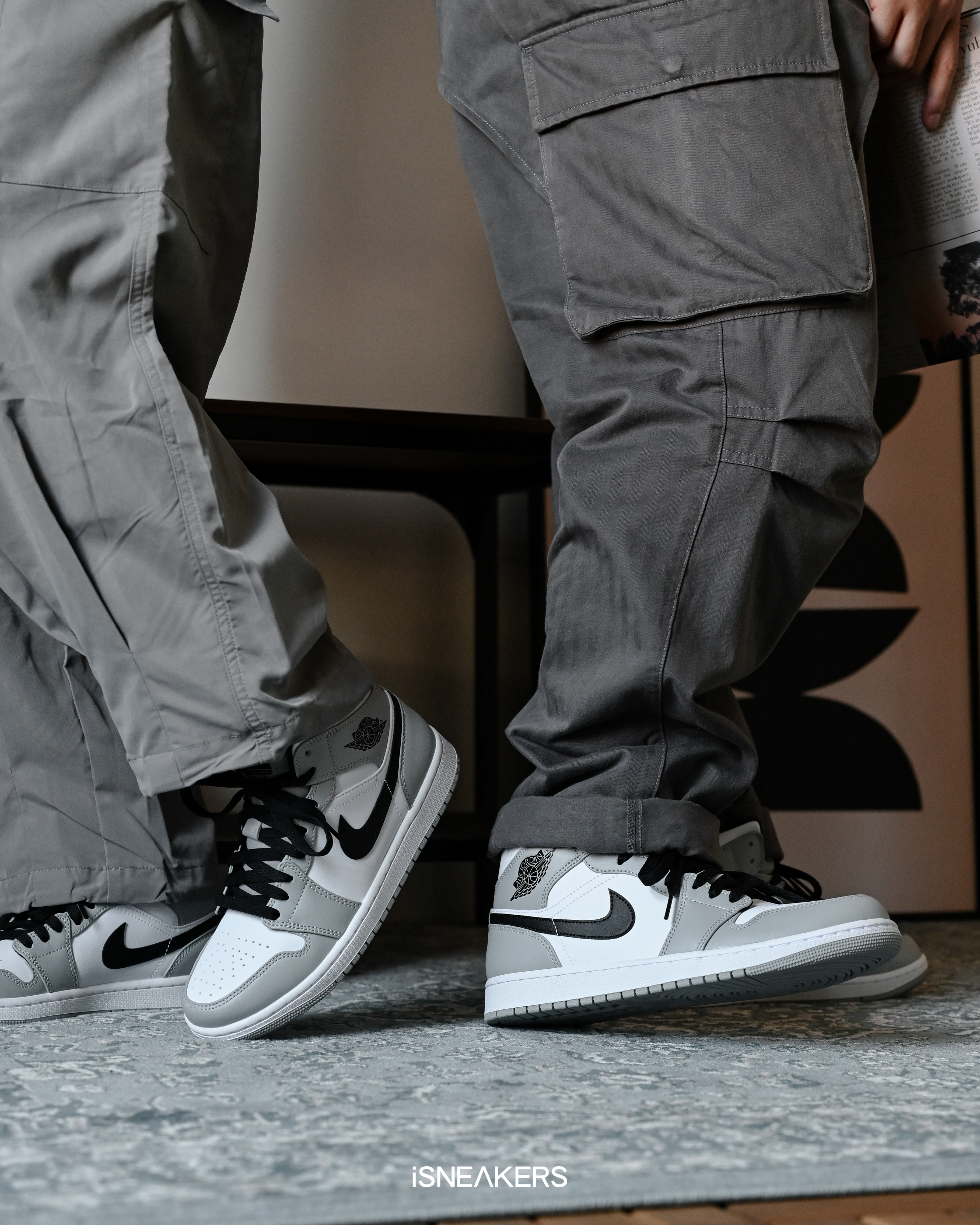 iSNEAKERS｜Air Jordan 1 Mid "Smoke Grey" 煙灰 554724-092