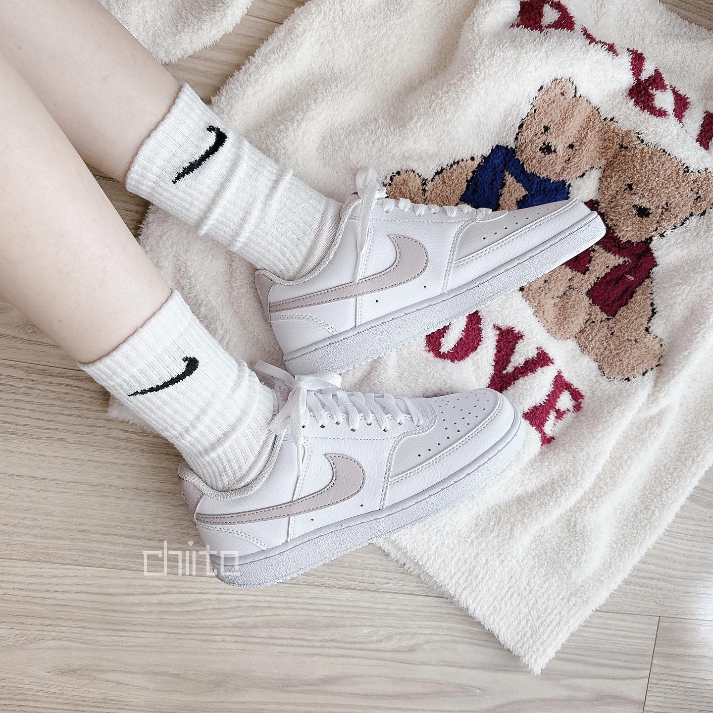 NIKE COURT VISION 煙燻粉