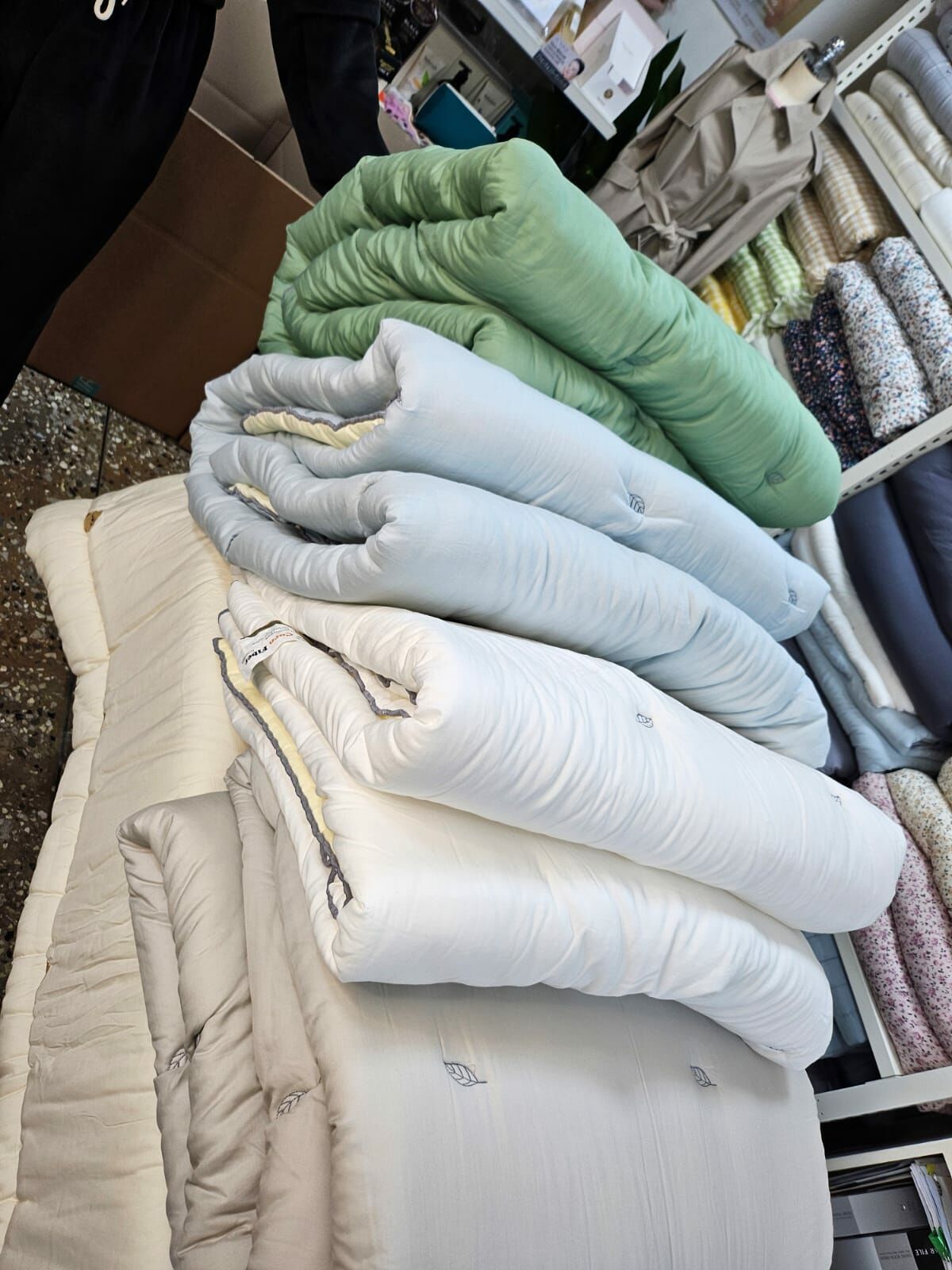 KQ2408 雙面樹葉刺繡莫代爾