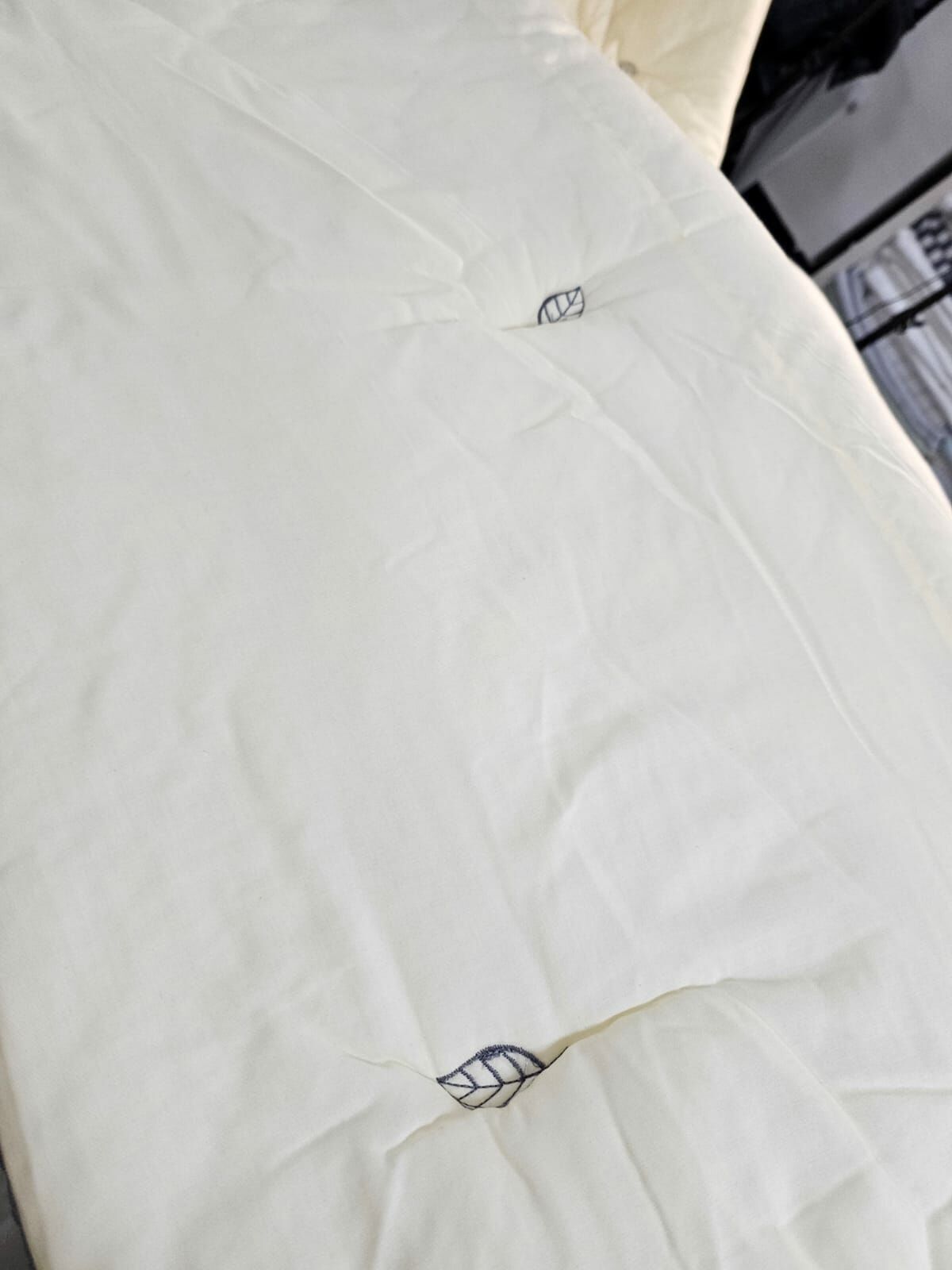 KQ2408 雙面樹葉刺繡莫代爾