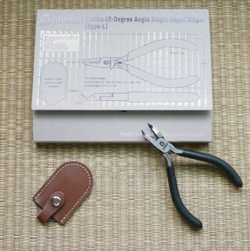 【Gorilla】精密45度角超薄單刃模型鉗(Type-L)(內附真牛皮鉗套）