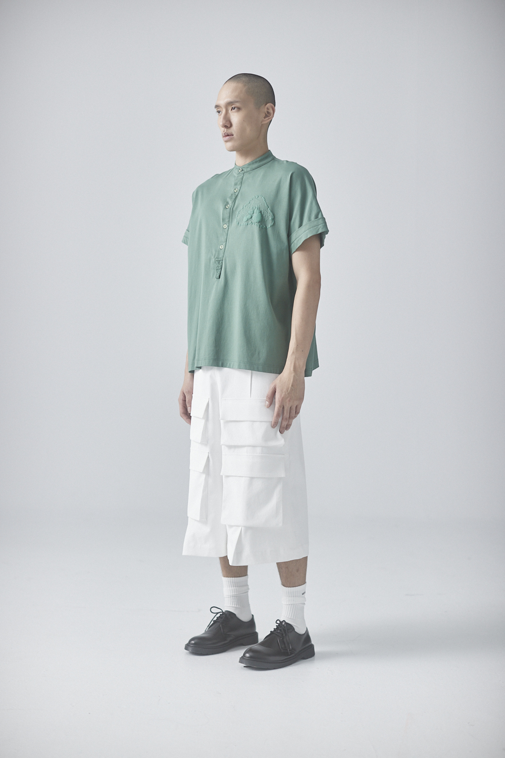 小怪獸立領短袖上衣