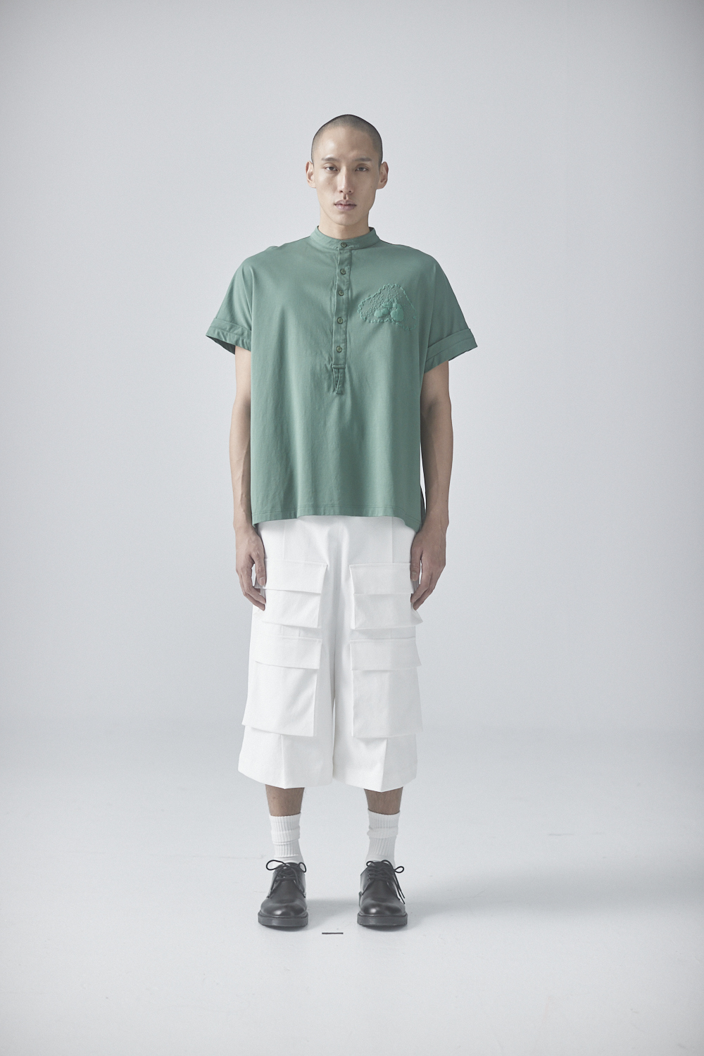 小怪獸立領短袖上衣