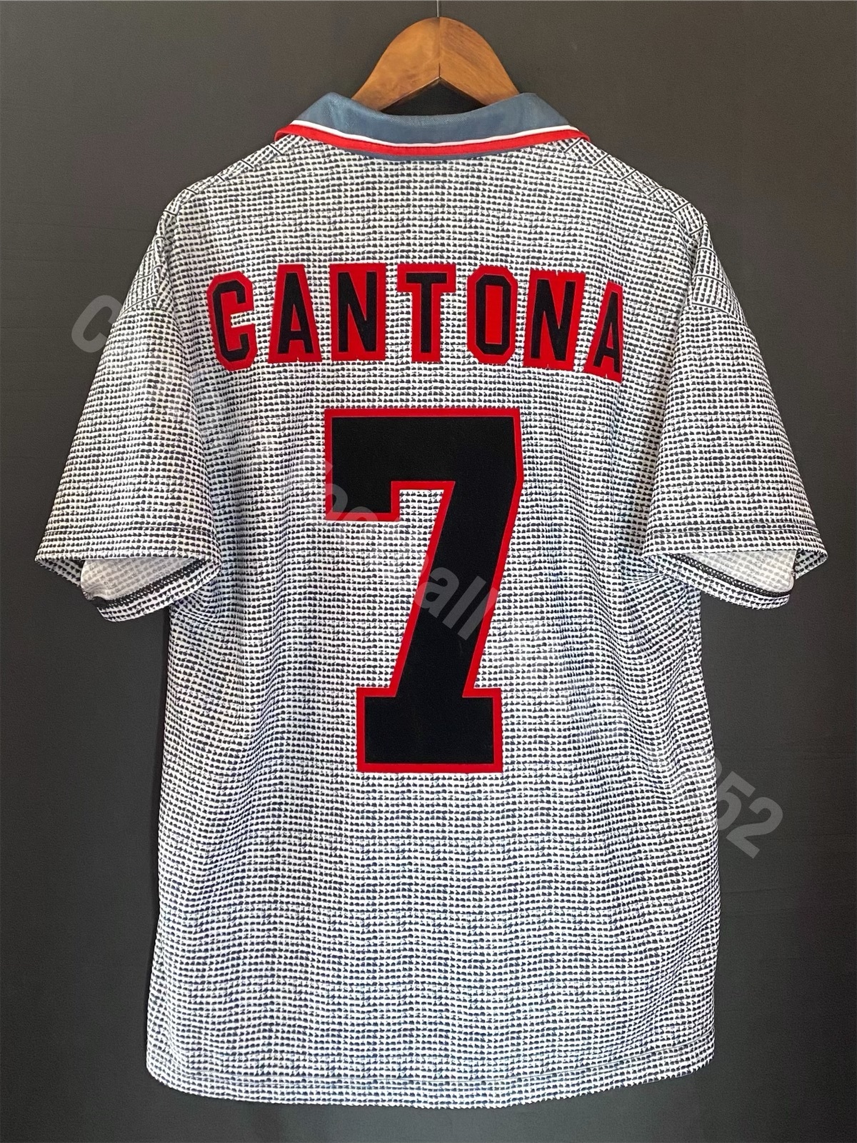 Manchester United 1995-1996 Umbro Away Shirt #7 CANTONA