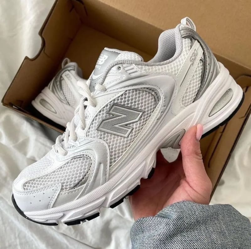 NEW BALANCE 530 "White & Silver Metallic" 銀月光