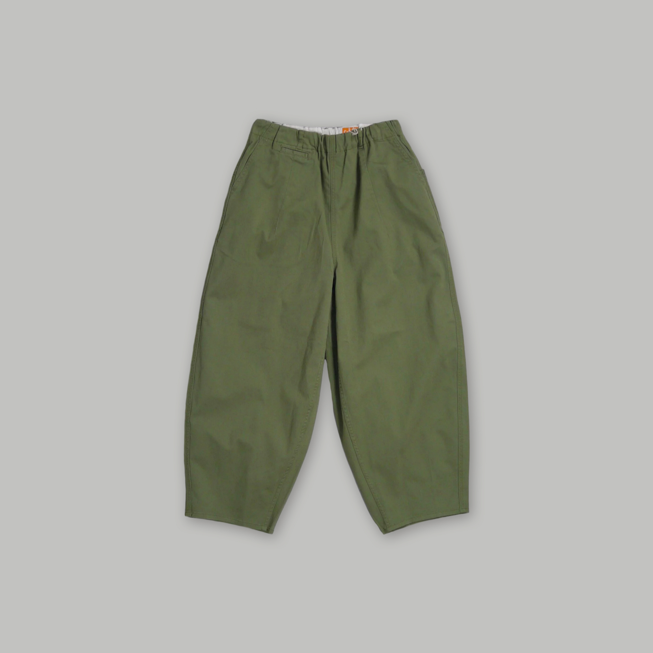 J.P.L. 高腰蜜桃絨繭型褲 ╭ 2色 ╮