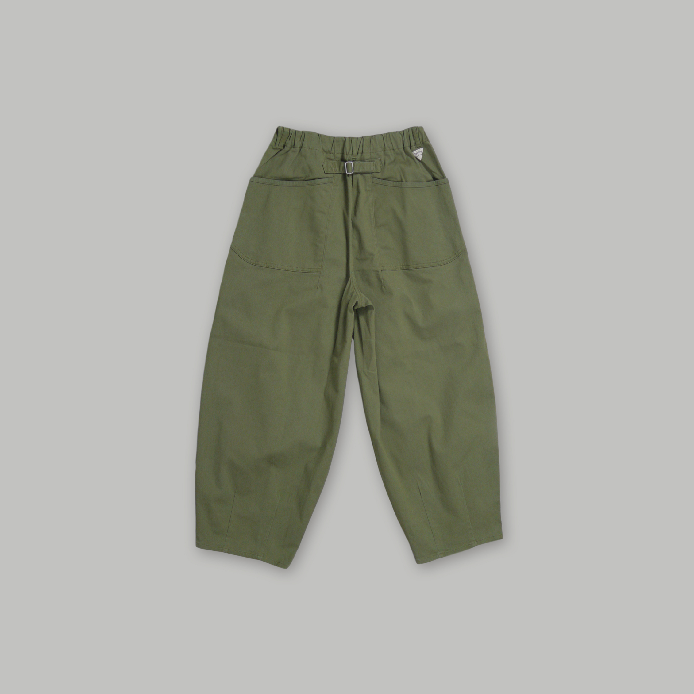 J.P.L. 高腰蜜桃絨繭型褲 ╭ 2色 ╮