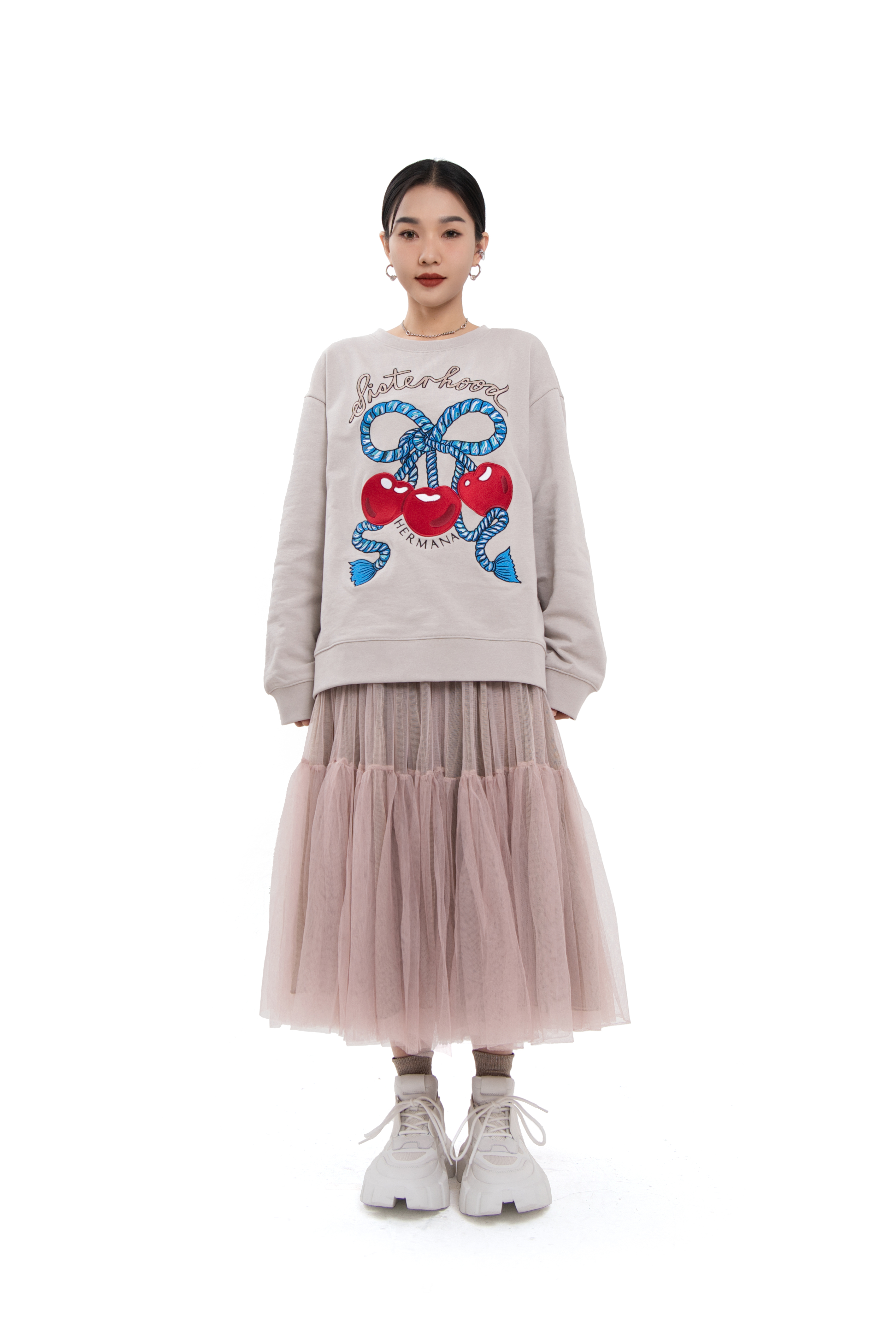 SISTERHOOD車厘子繡花衛衣（現貨款式）