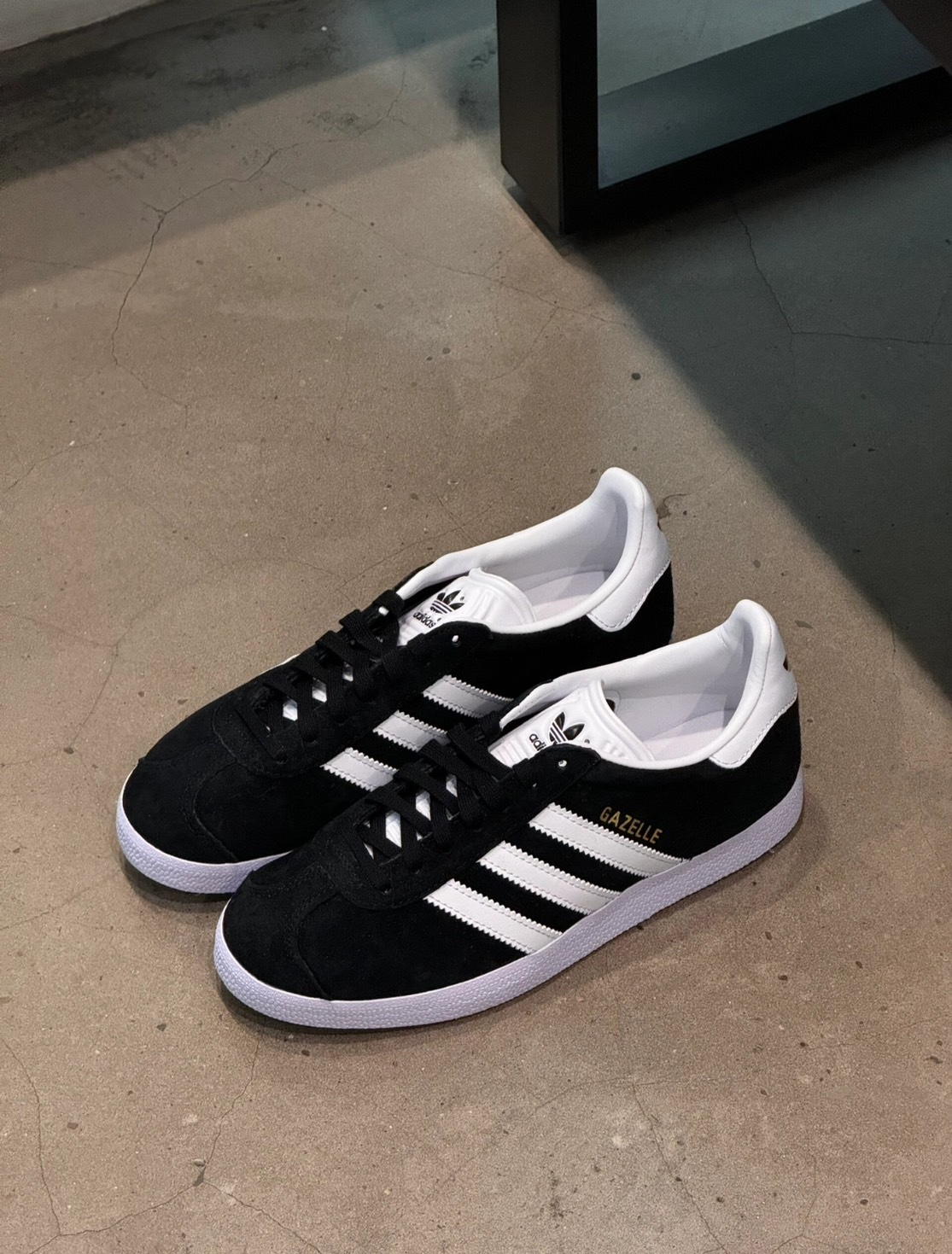 KTQ STORE ‧ Adidas Gazelle 黑白金 BB5476
