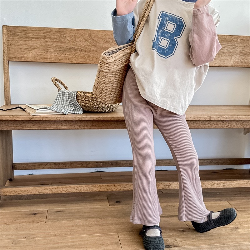 坑條素面喇叭褲