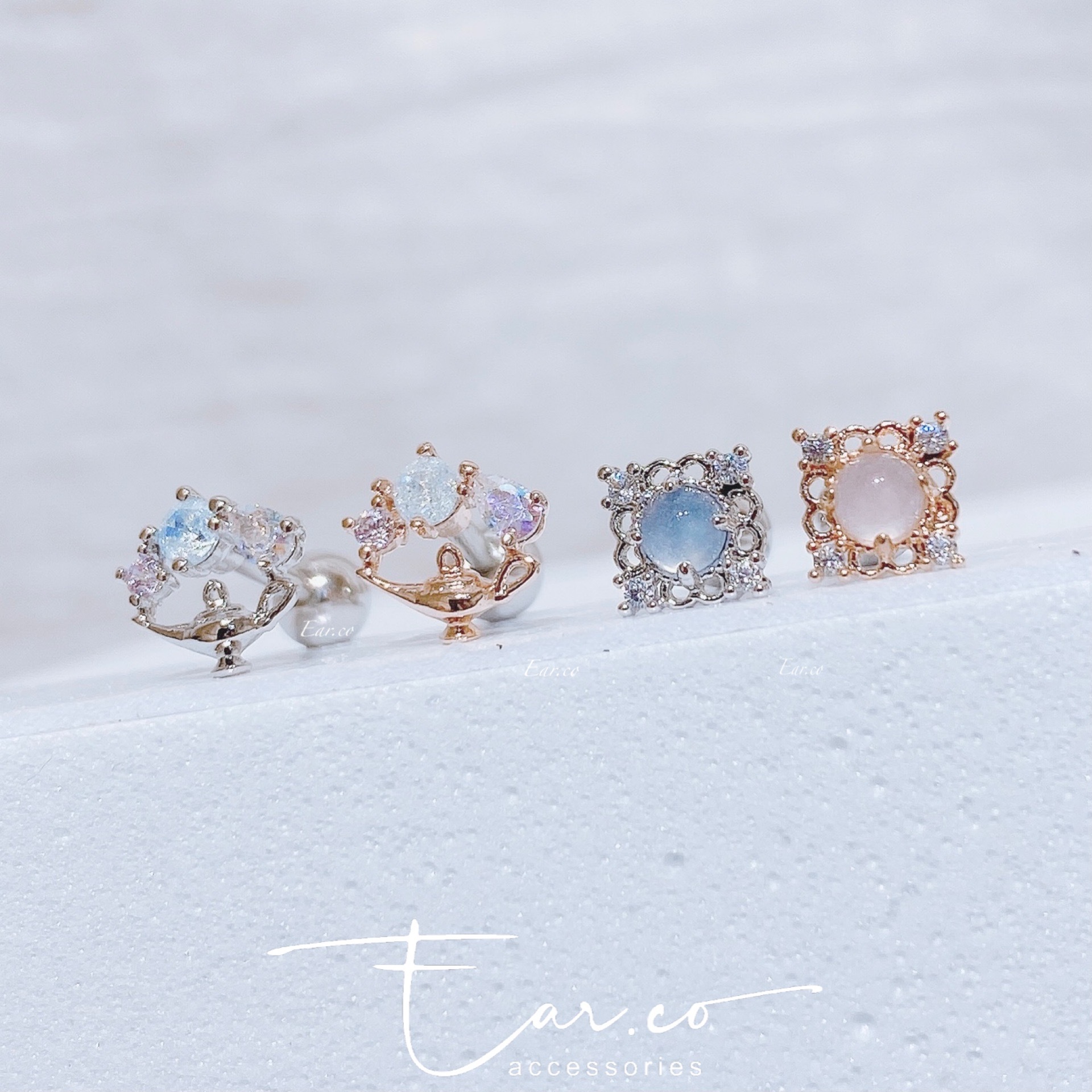 阿拉丁神燈/褸空方形蛋白石耳骨釘 [單支] #P006