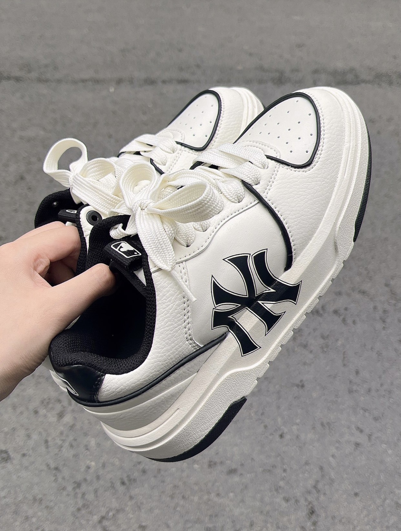 MLB Chunky Liner 紐約洋基隊 NY 學長鞋 黑白/預購