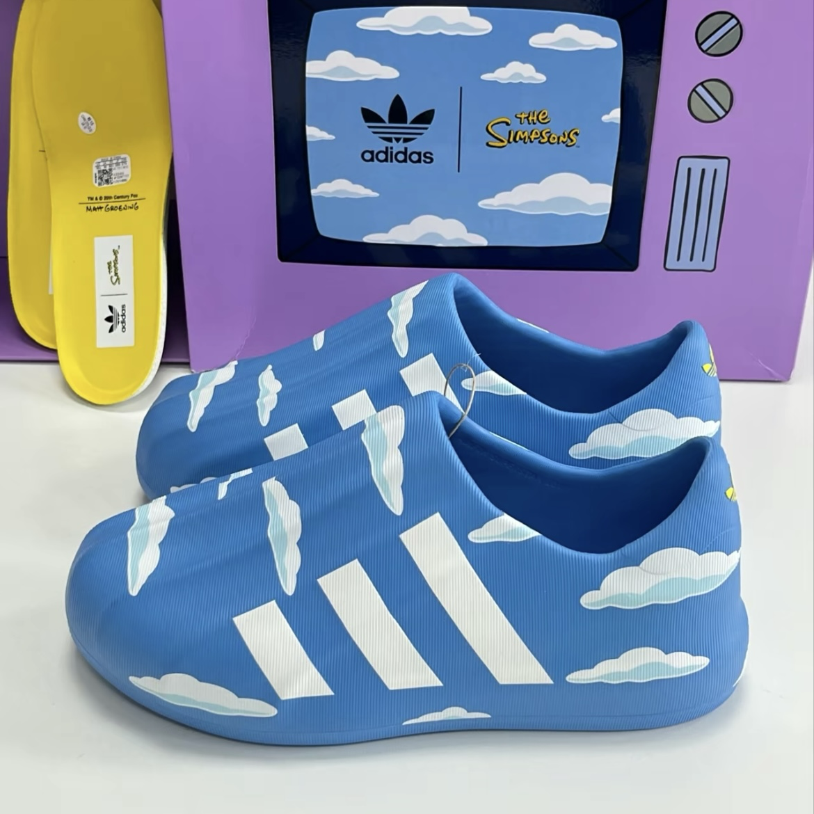The Simpsons x Adidas Adifom Superstar 辛普森家庭 藍天白雲聯名款 貝殼頭膠鞋