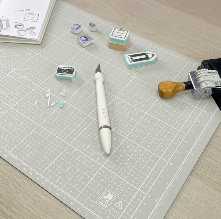 A3大尺寸 環保無毒書型摺疊切割墊｜台灣 IMAT