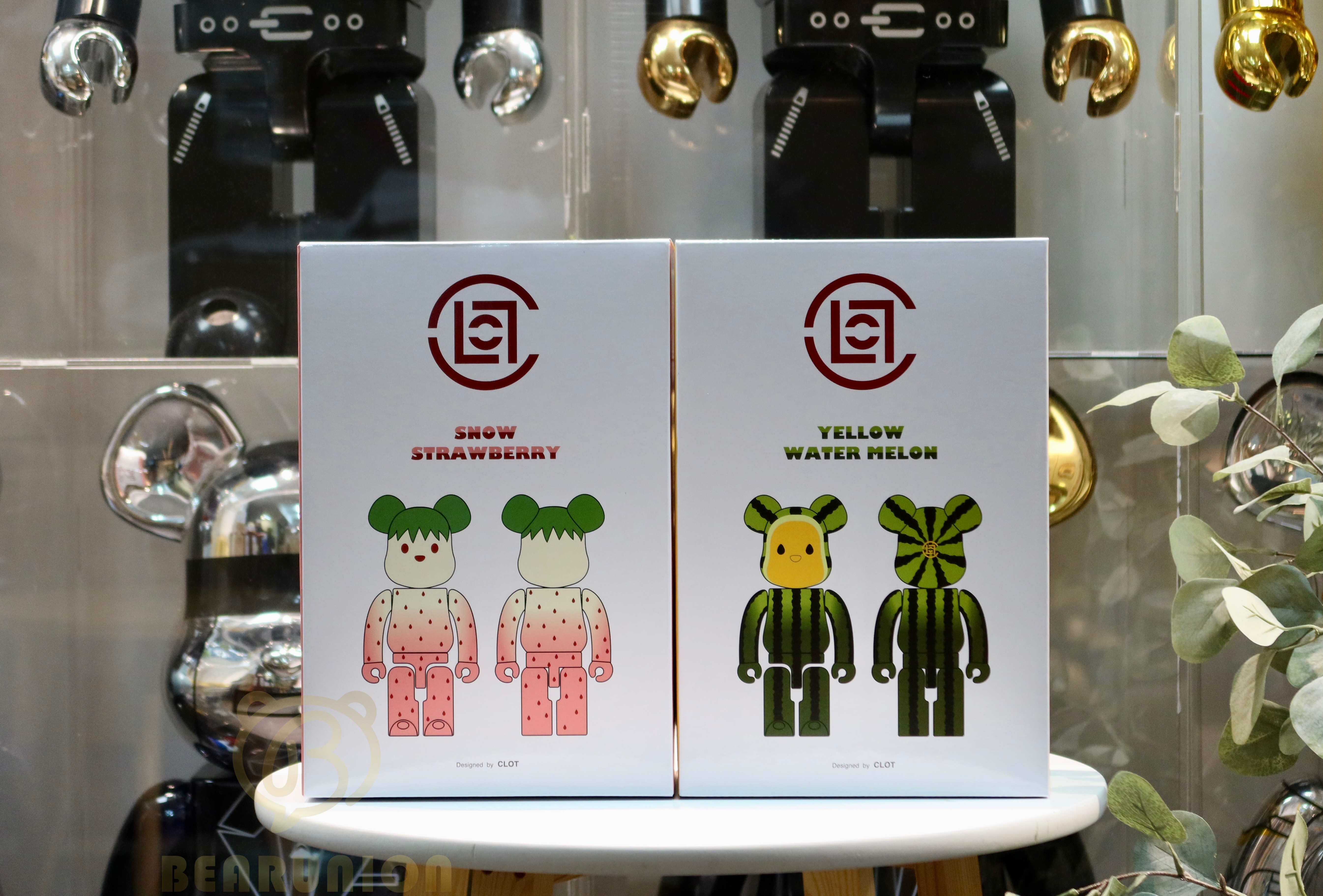 🥇現貨🥇Bearbrick  400% 100% CLOT watermelon + strawberry
