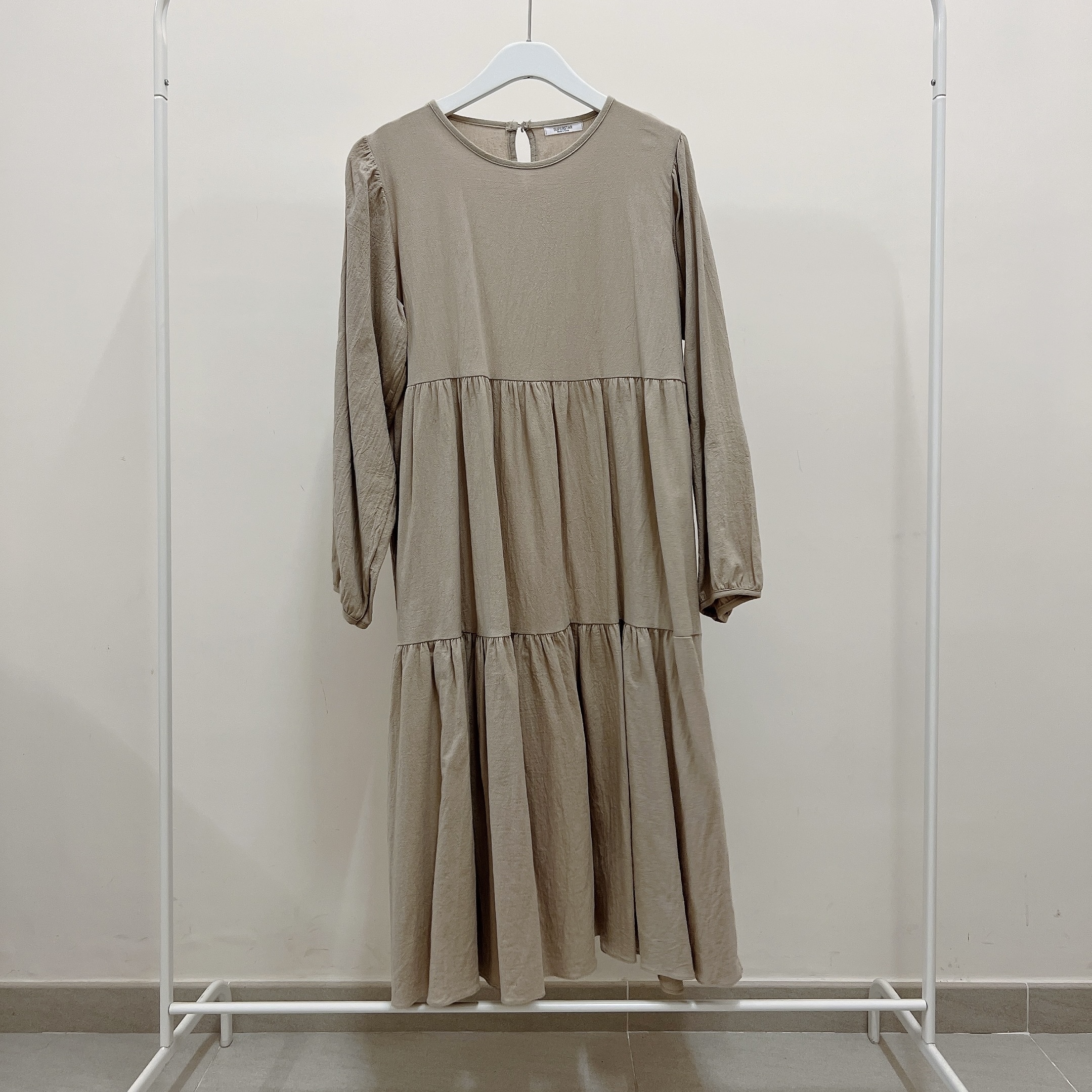 現貨 | 素色蛋糕長袖 O P S (四色入)