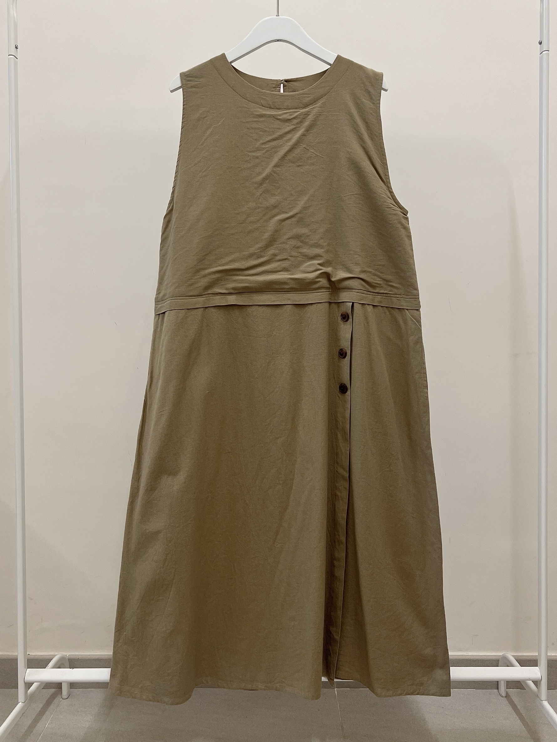 現貨 | 小鈕扣背心 O P S