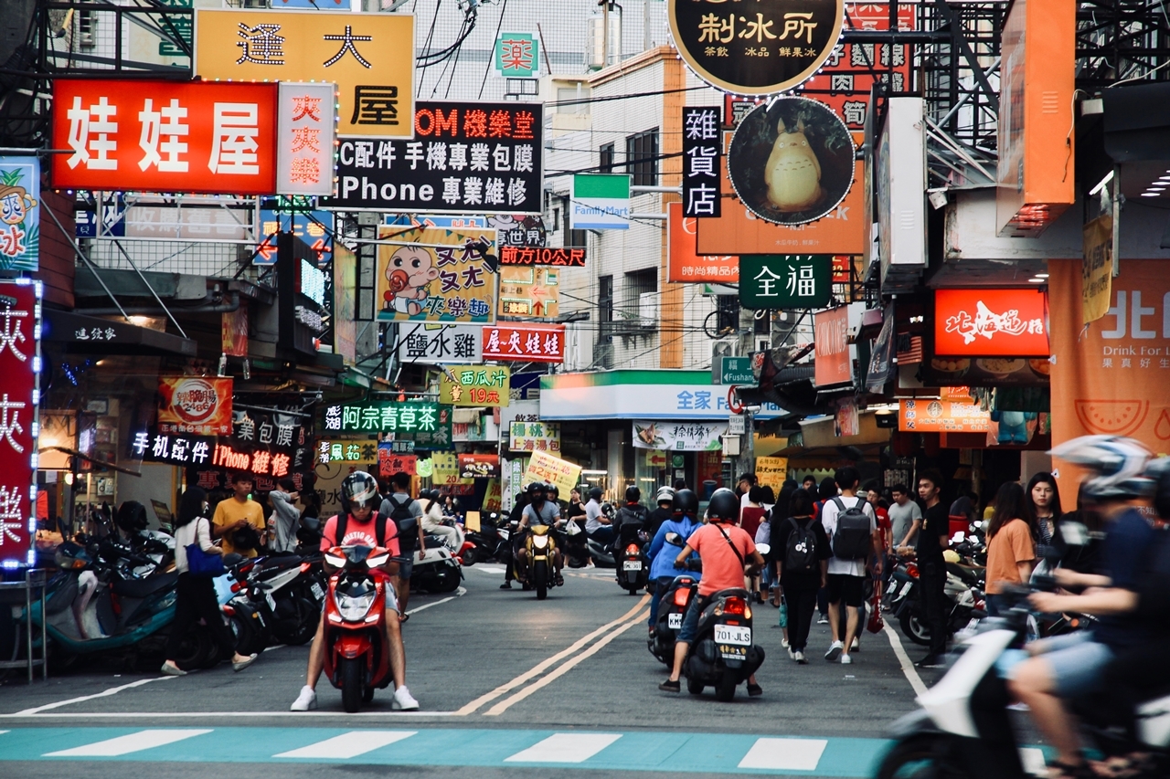 針對台灣的居住安全指數，有超過76%的人都給台灣最佳評級，認為在台灣生活是非常安全的，是心中的理想宜居城市。