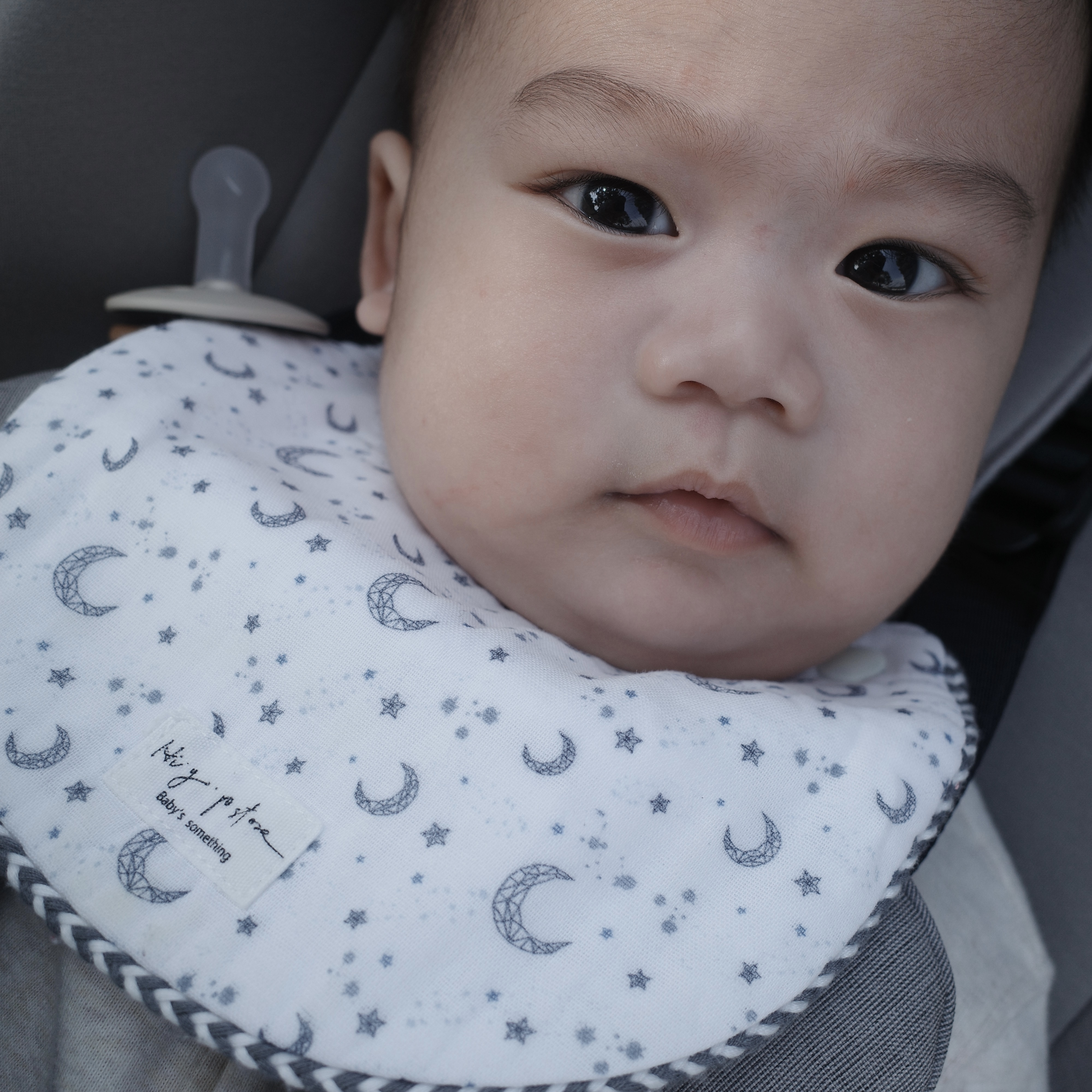 Hi Y.P store-手作圍兜-獨家設計款-幾何月光