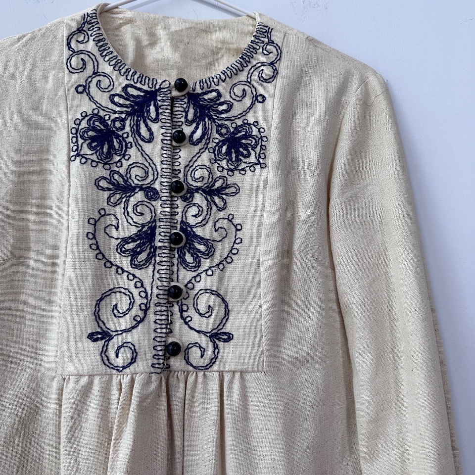 米黃色刺繡民族風連身裙