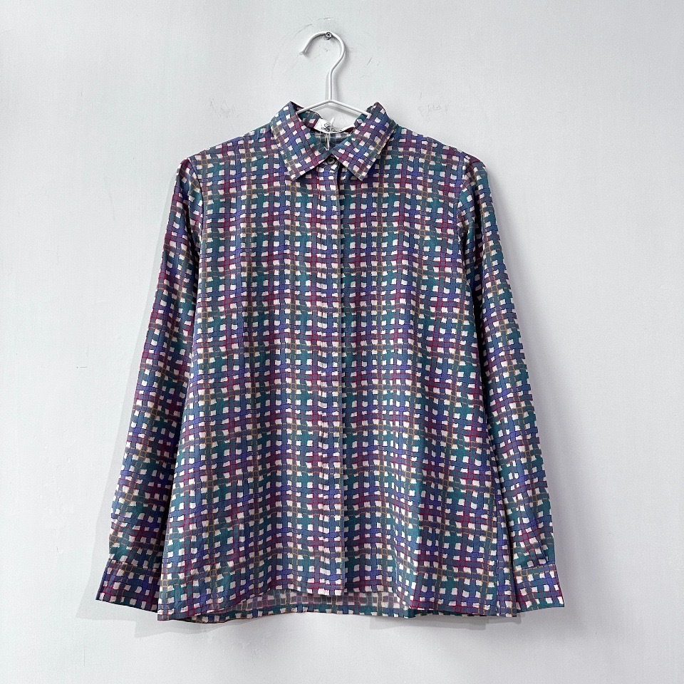 日本製彩虹色方格上衣
