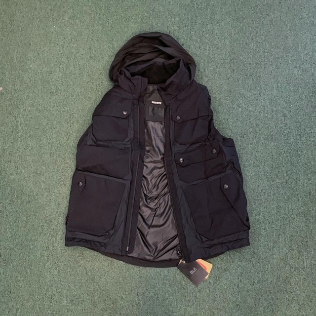 LAST PCS ON SALE: WHITE MOUNTAINEERING SIX POCKET WINDSTOPPER SHIELD VEST - BLACK SIZE 2 IN STOCK NOW (現貨發售中)