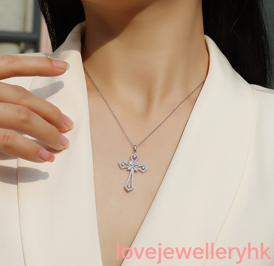 氣質十字架吊咀      P058C019B