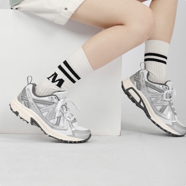 NEW BALANCE 410V5 白銀 Y2K風 MT410KM5