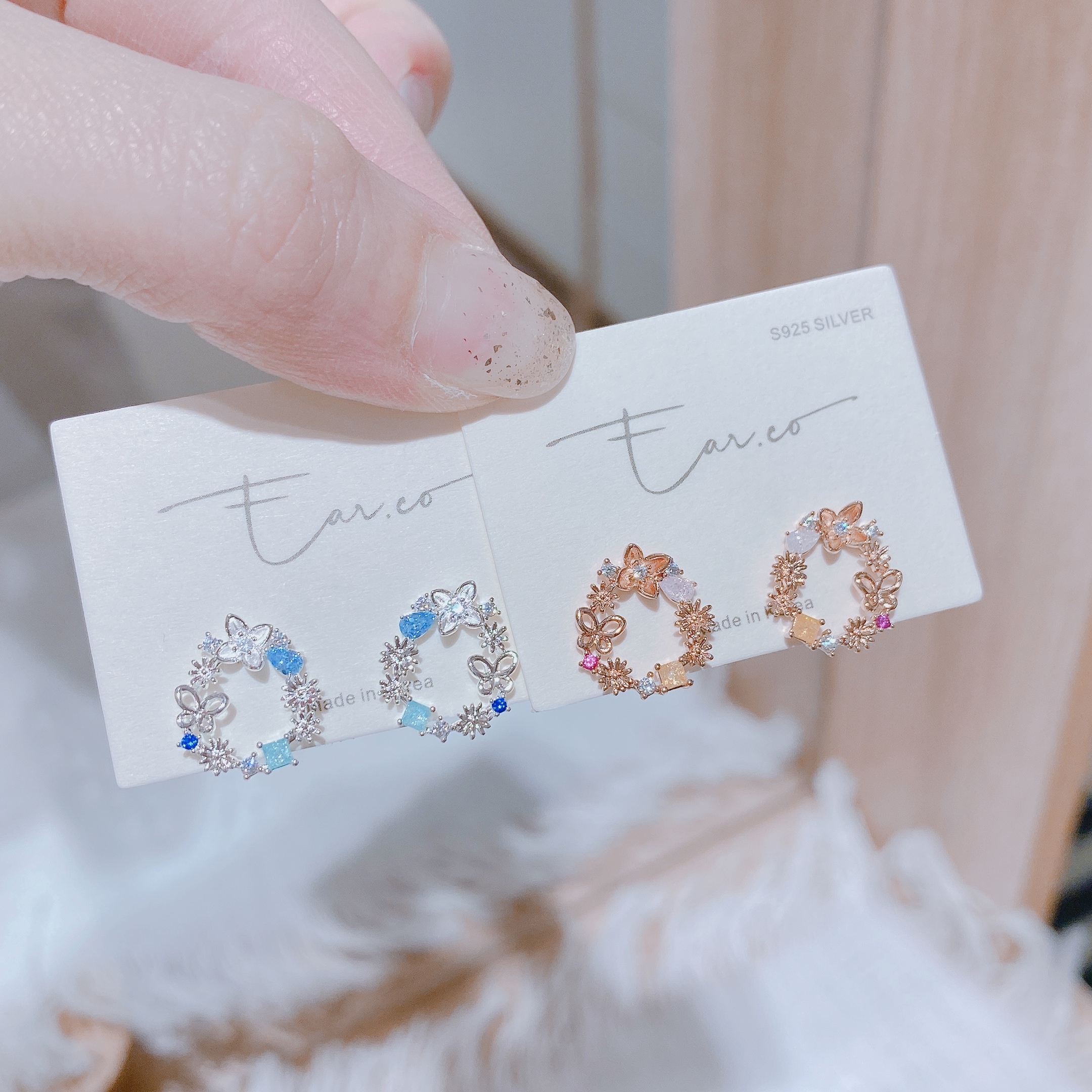 立體拼色褸空蝴蝶小花圈 #E133