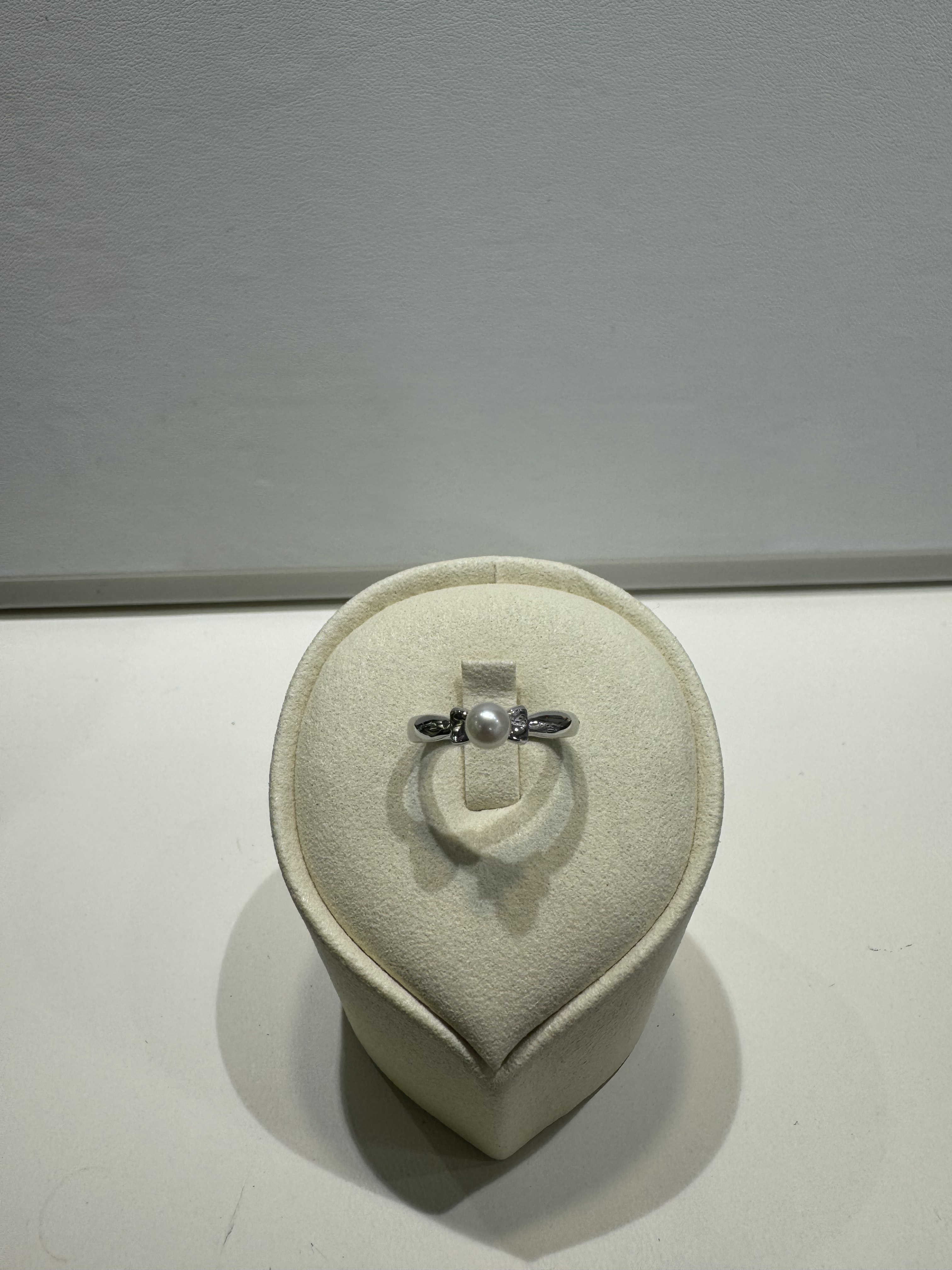 Mikimoto 珍珠島蝴蝶戒指