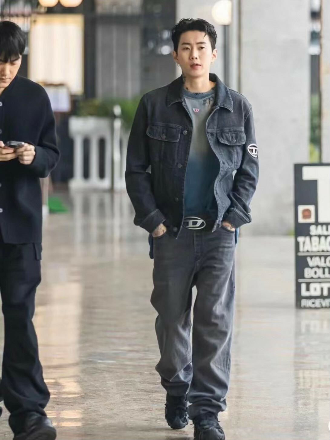 DIESEL 經典款 D Logo 亮面 / 霧面銀頭皮帶 Y2K 朴宰範同款