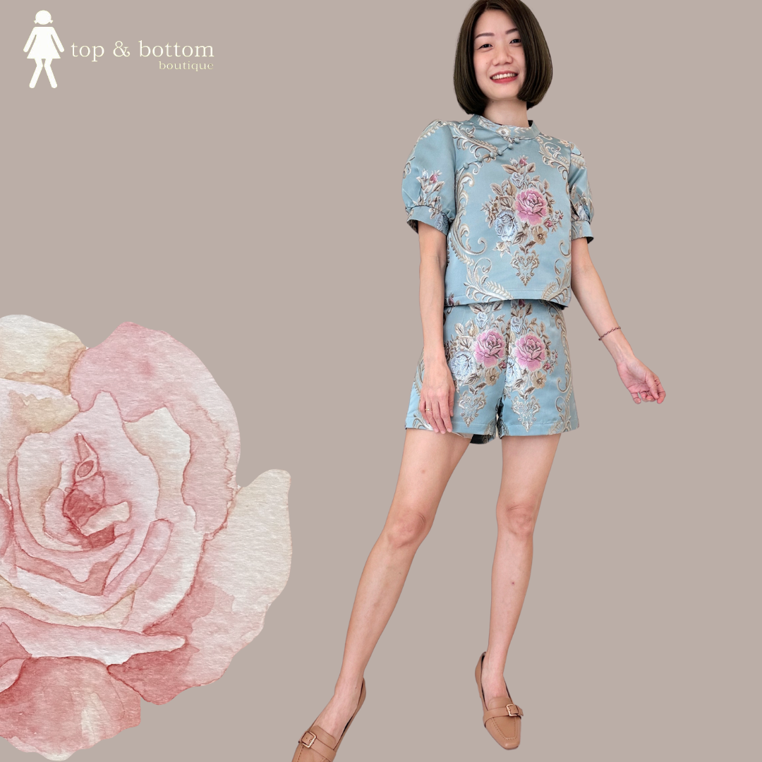 HIGH WAIST EMBROIDERY DETAILED SHORTS