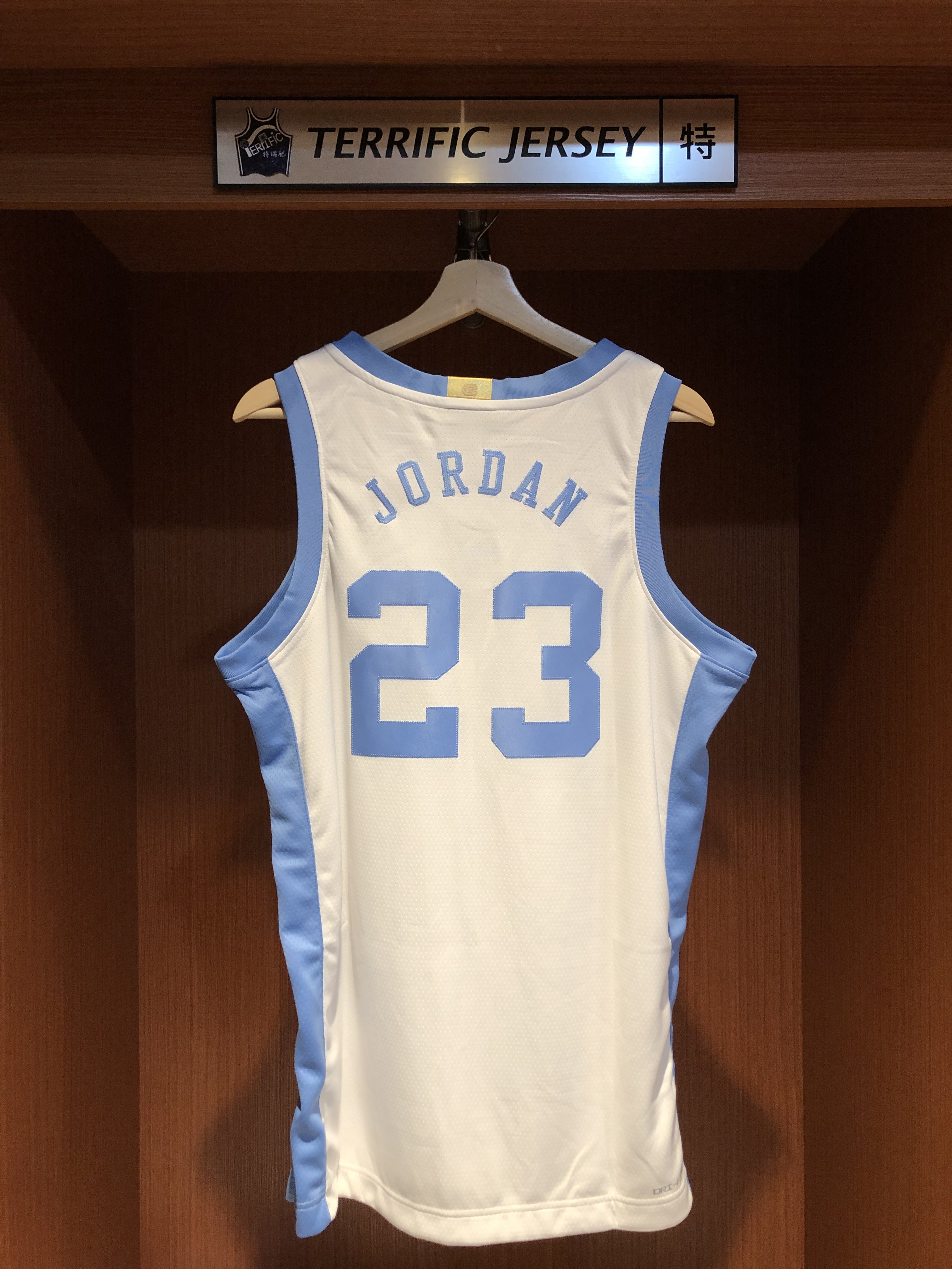 NBA球衣 Michael Jordan 北卡羅來納州立大學白 北卡白 喬丹 NCAA Nike Swingman 球迷版 電繡 全新