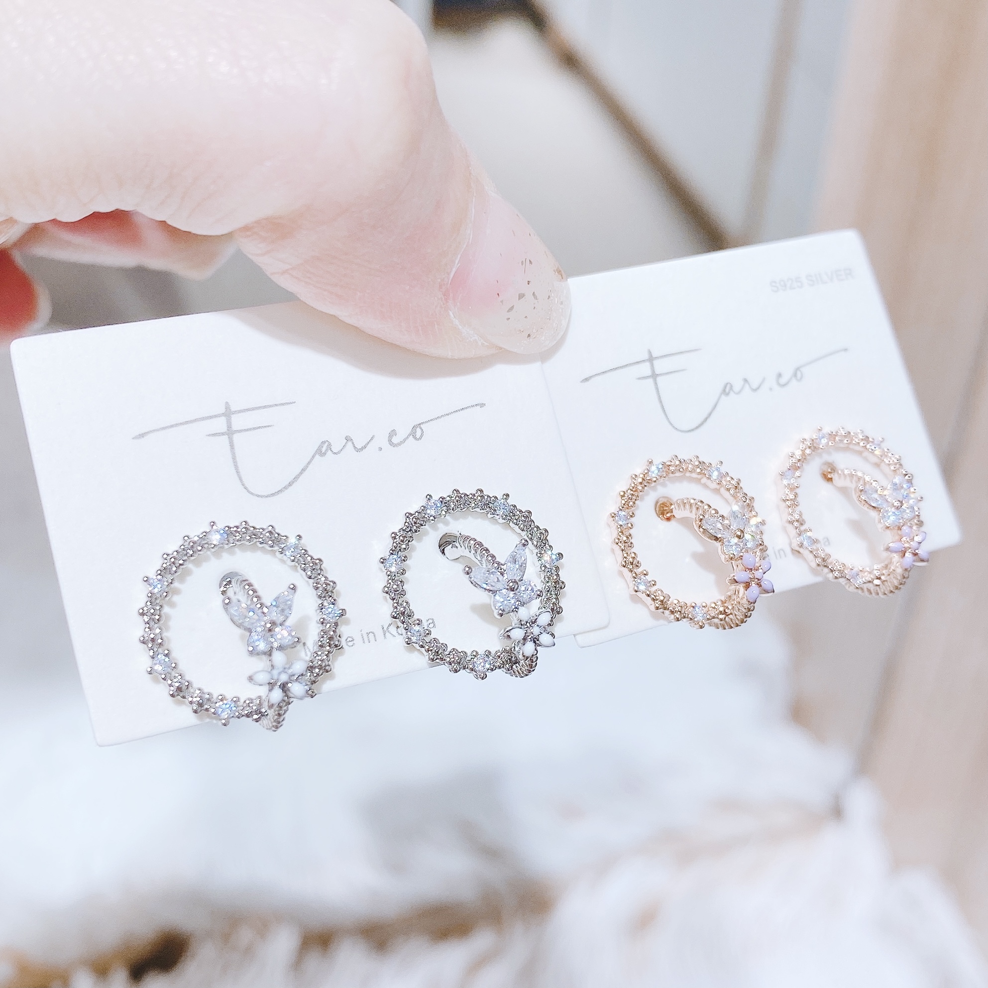 立體小圓蝴蝶中空半圈 #E130