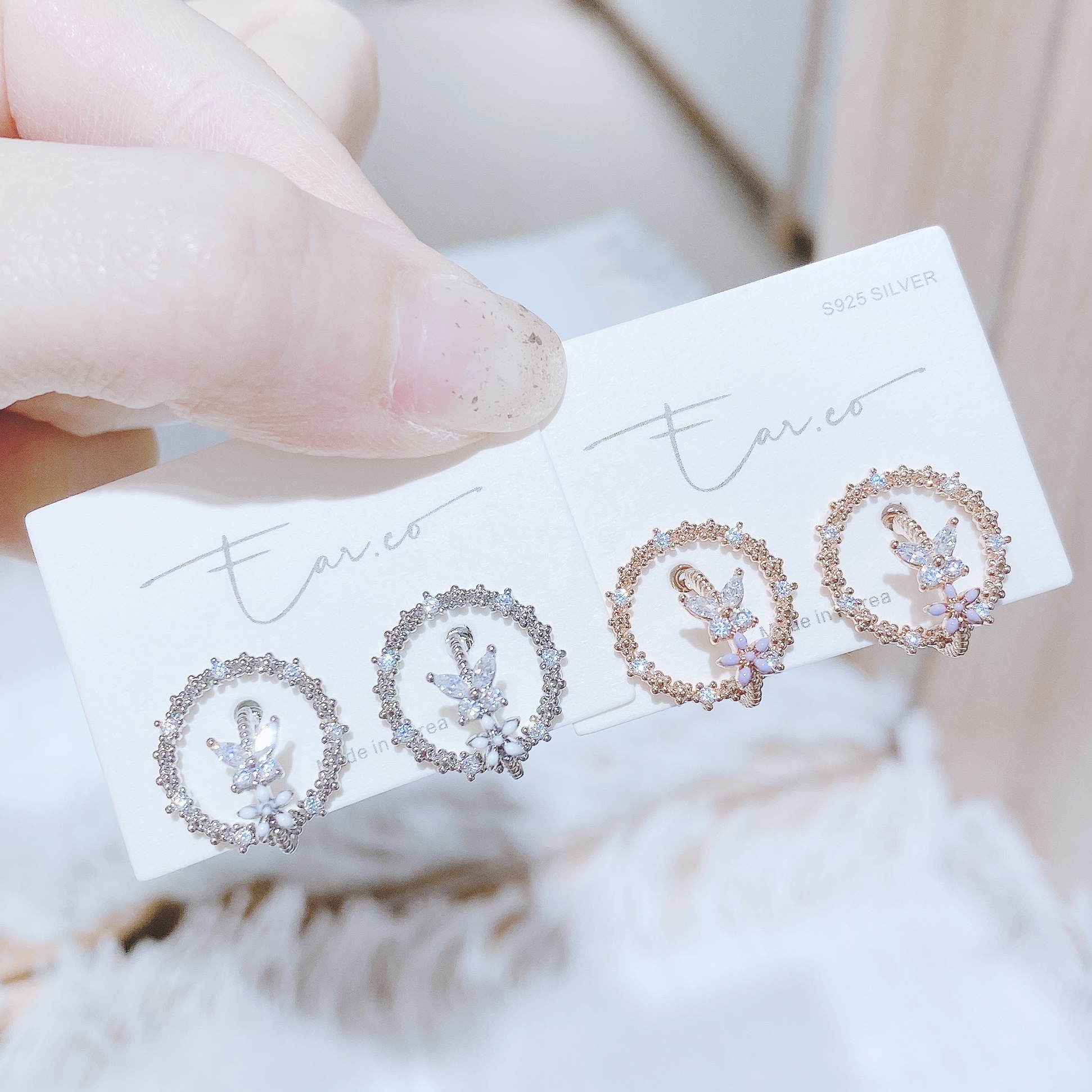 立體小圓蝴蝶中空半圈 #E130