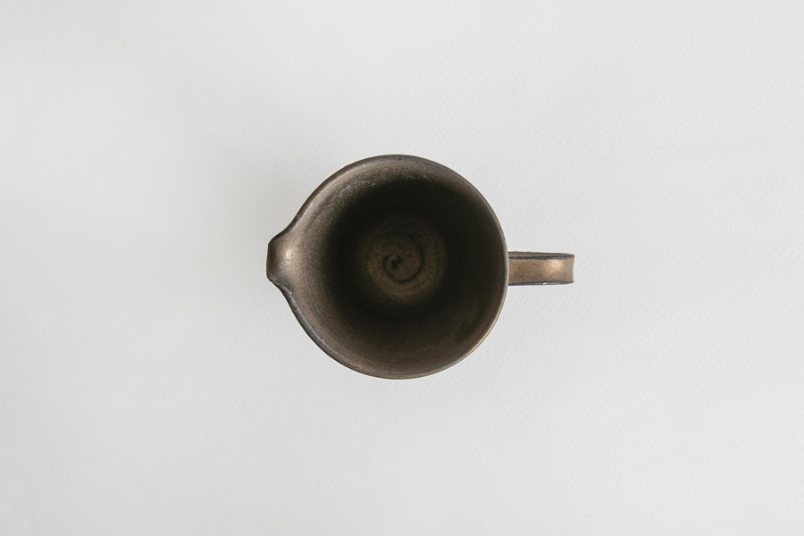 竹口要-附腳壺 砂金色