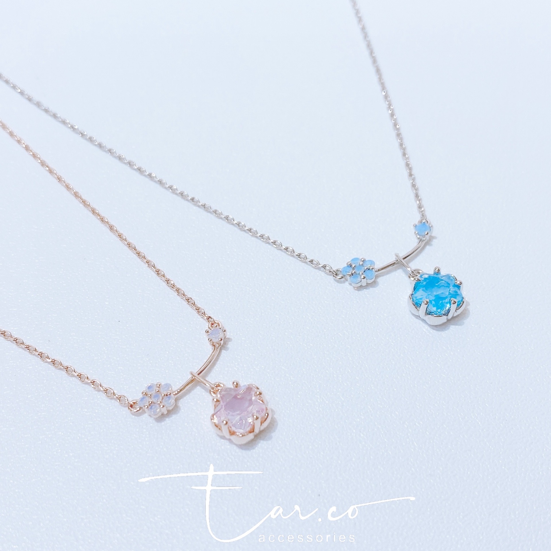 鑲嵌包邊星星水晶小花頸鏈 #E236