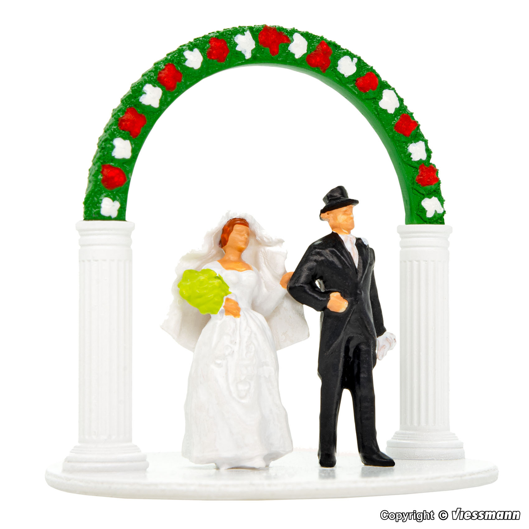 Vollmer 42365 HO scale Set Bride and Groom with Wedding Arch