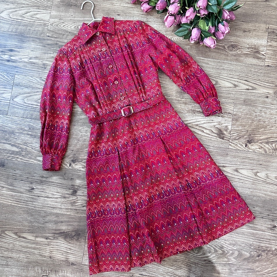 紅色圖騰設計連身裙