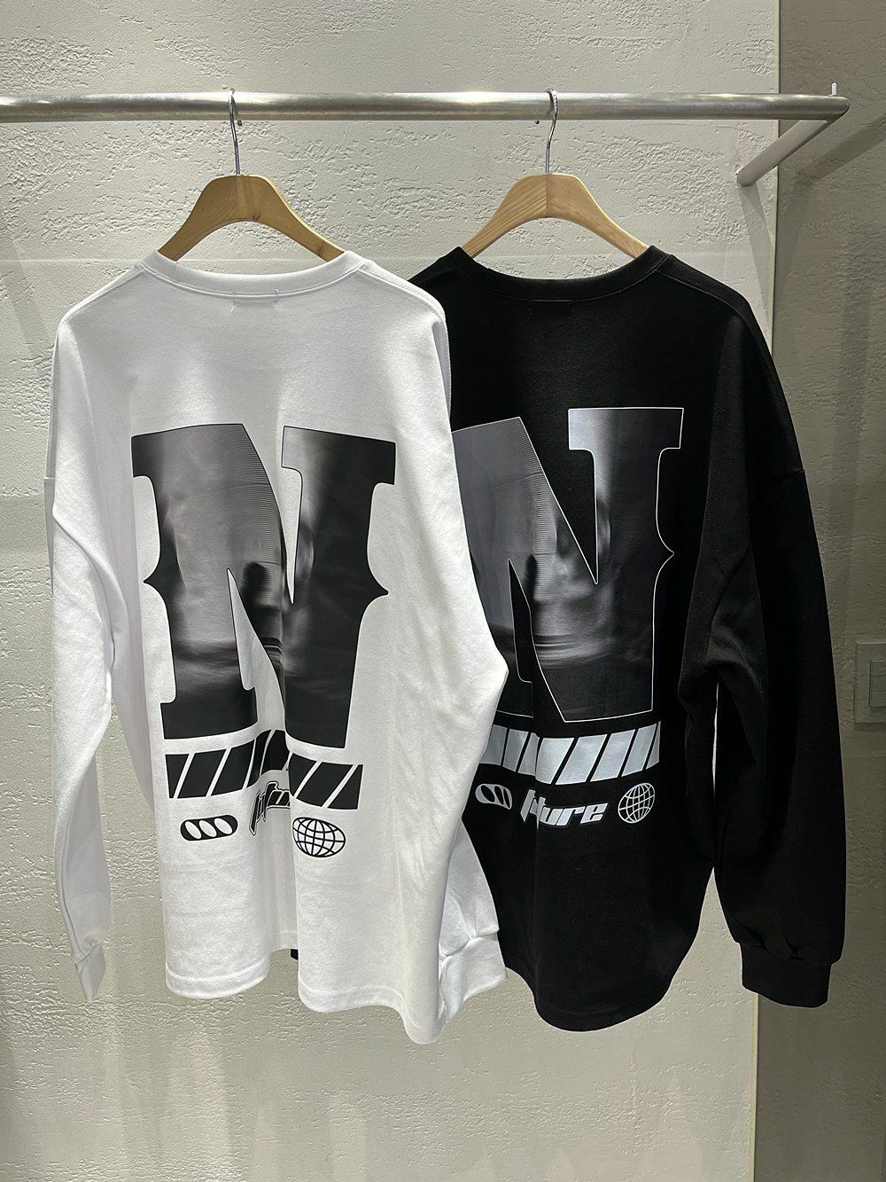 英文字圖案長袖衫 10.GVTY-0079T