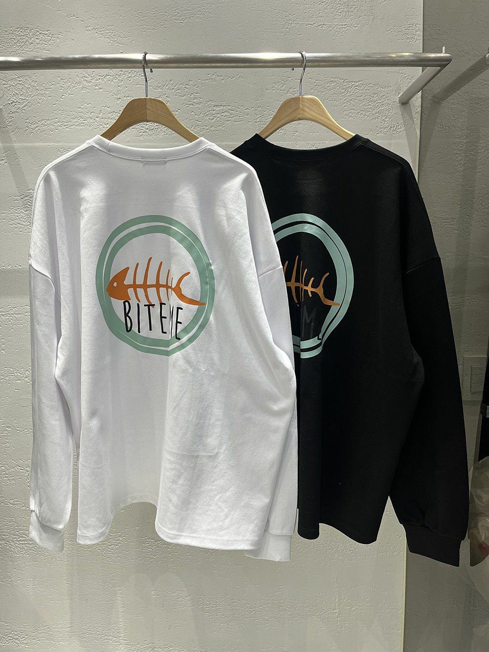 英文字圖案長袖衫 10.GVTY-0081T