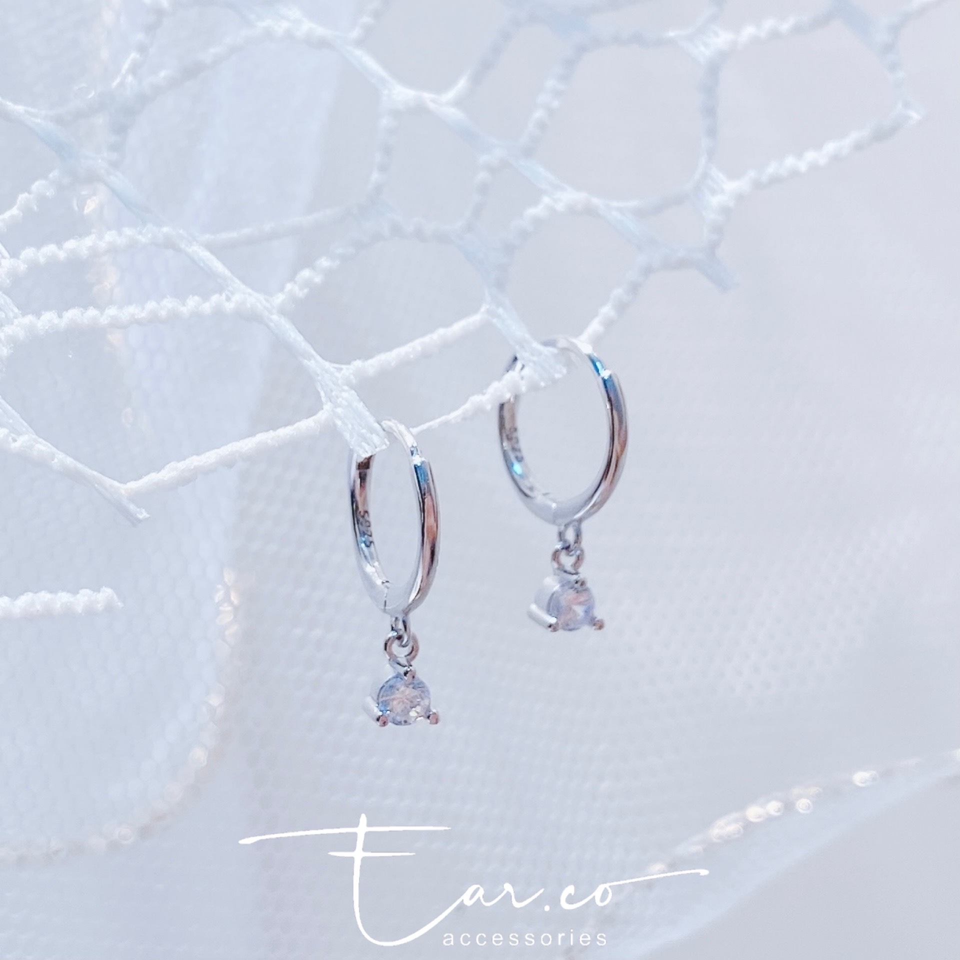 光面垂釣一顆鑽純銀小耳圈 [睡覺不用脫! ] #A838