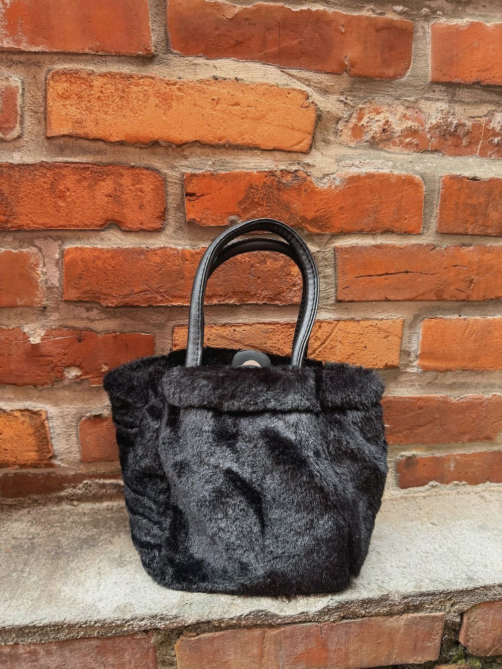 黑色毛絨mini包包