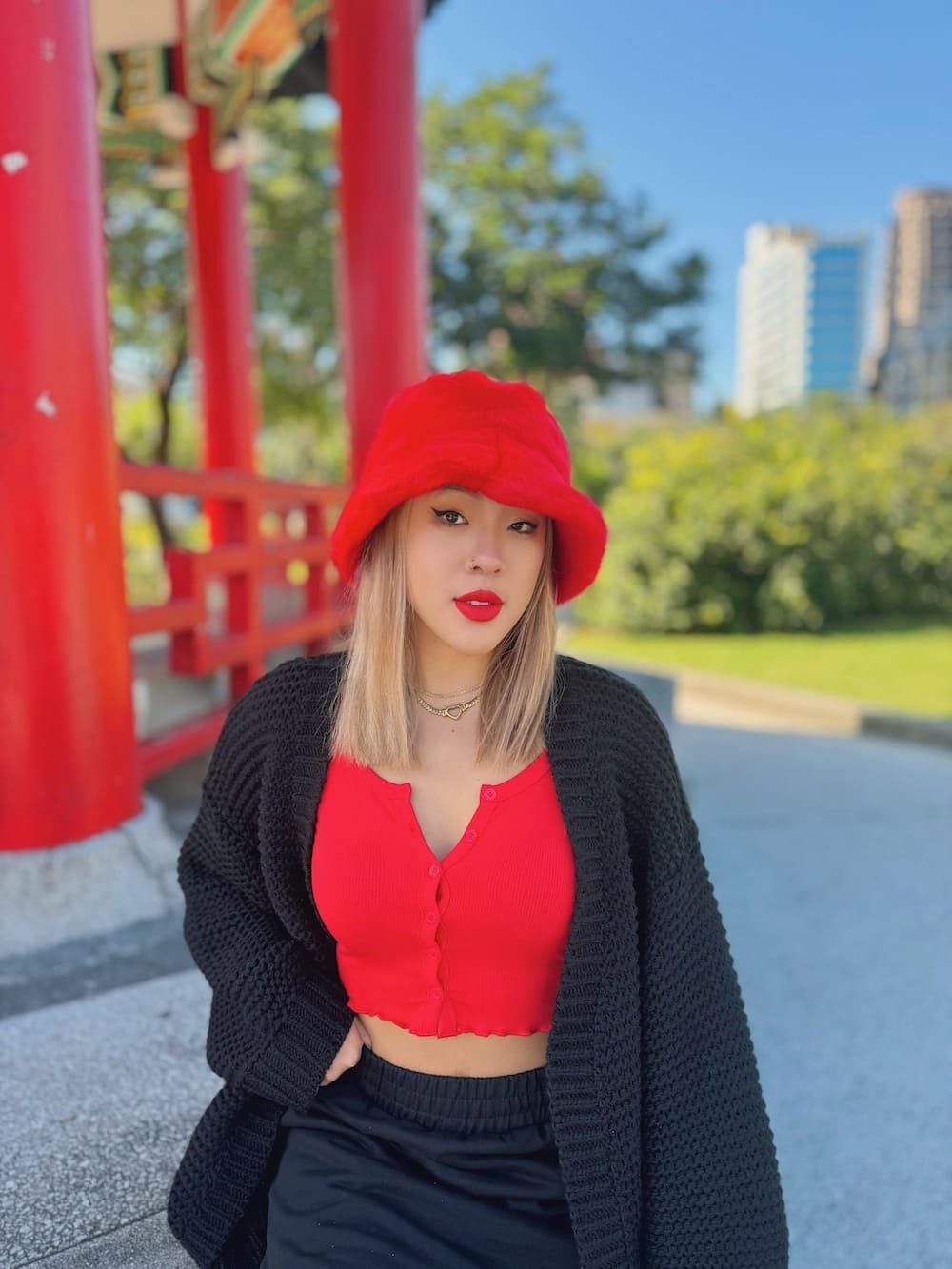 大紅毛毛漁夫帽