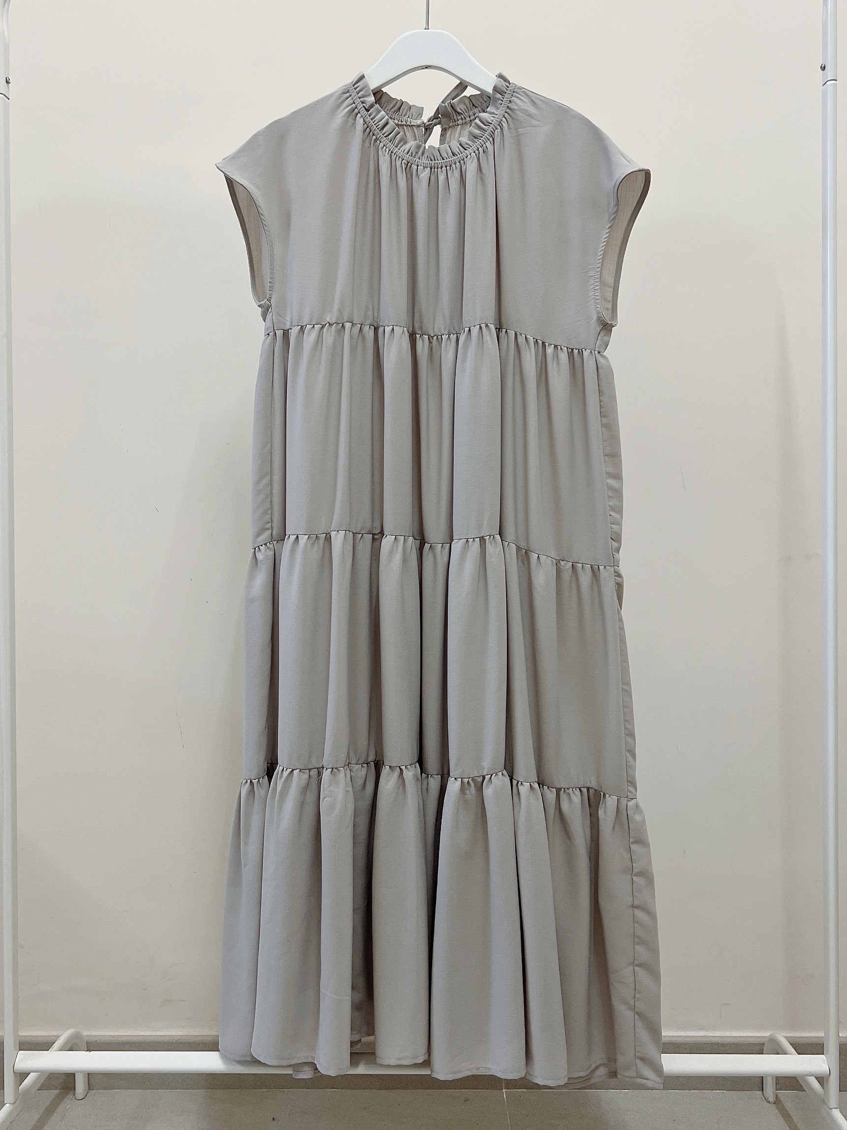 現貨 | 淺灰小袖子蛋糕 O P S