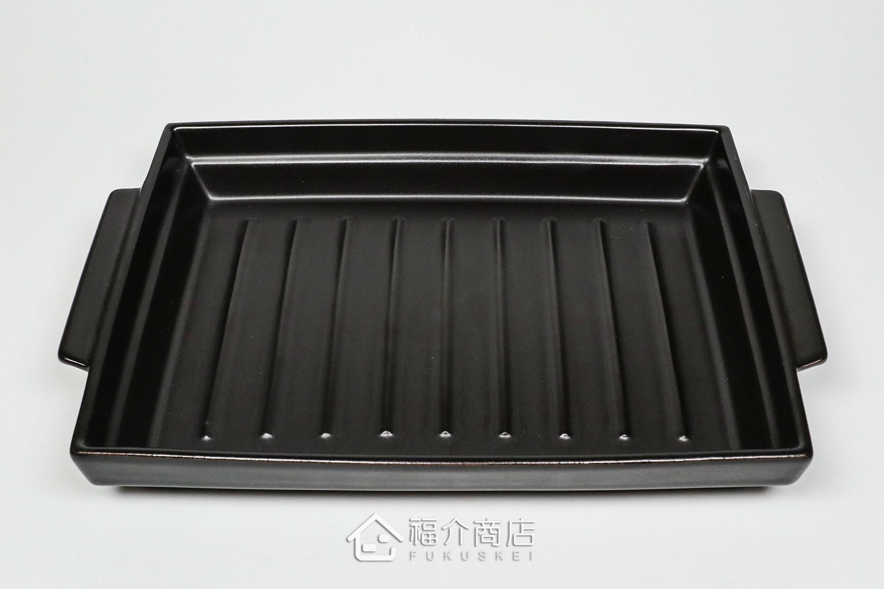 蒸、烤、焗烤等料理都能完成的耐熱陶瓷烹飪器