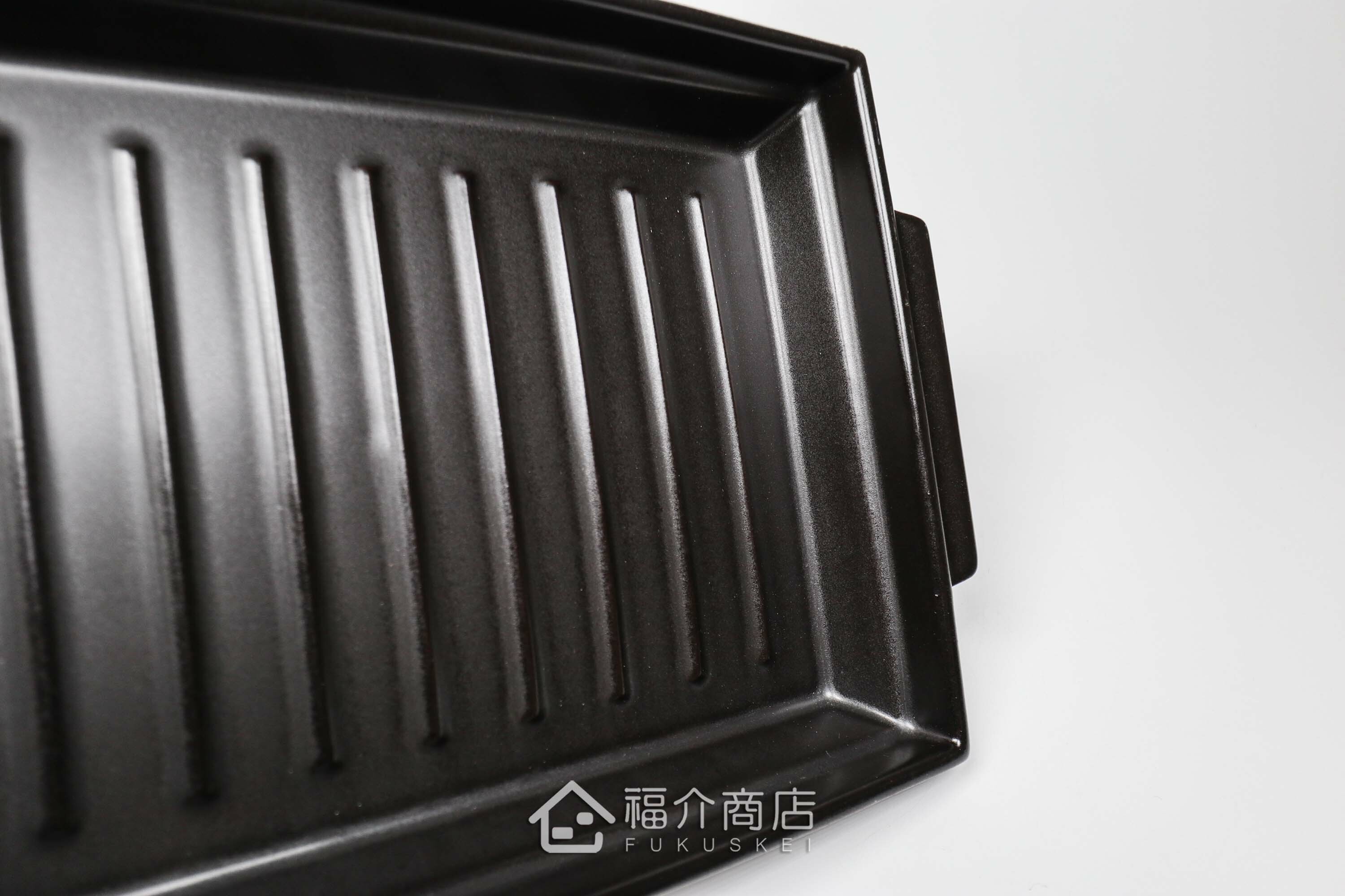 蒸、烤、焗烤等料理都能完成的耐熱陶瓷烹飪器